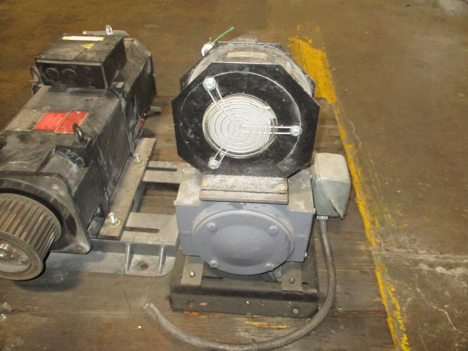 GE DC Motor 5CD163KA038A082 15HP 1750/2300RPM 25.2A 500V Blower Ventilated Used