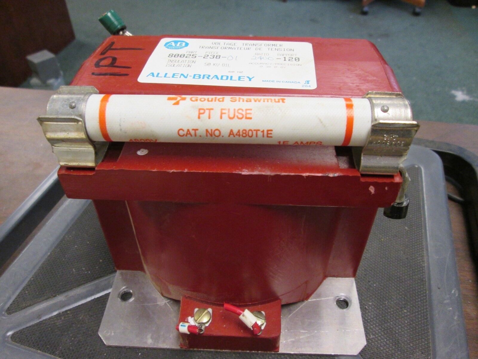 Allen-Bradley Voltage Transformer 80025-238-01 Ratio 2400-120 50 KV BIL