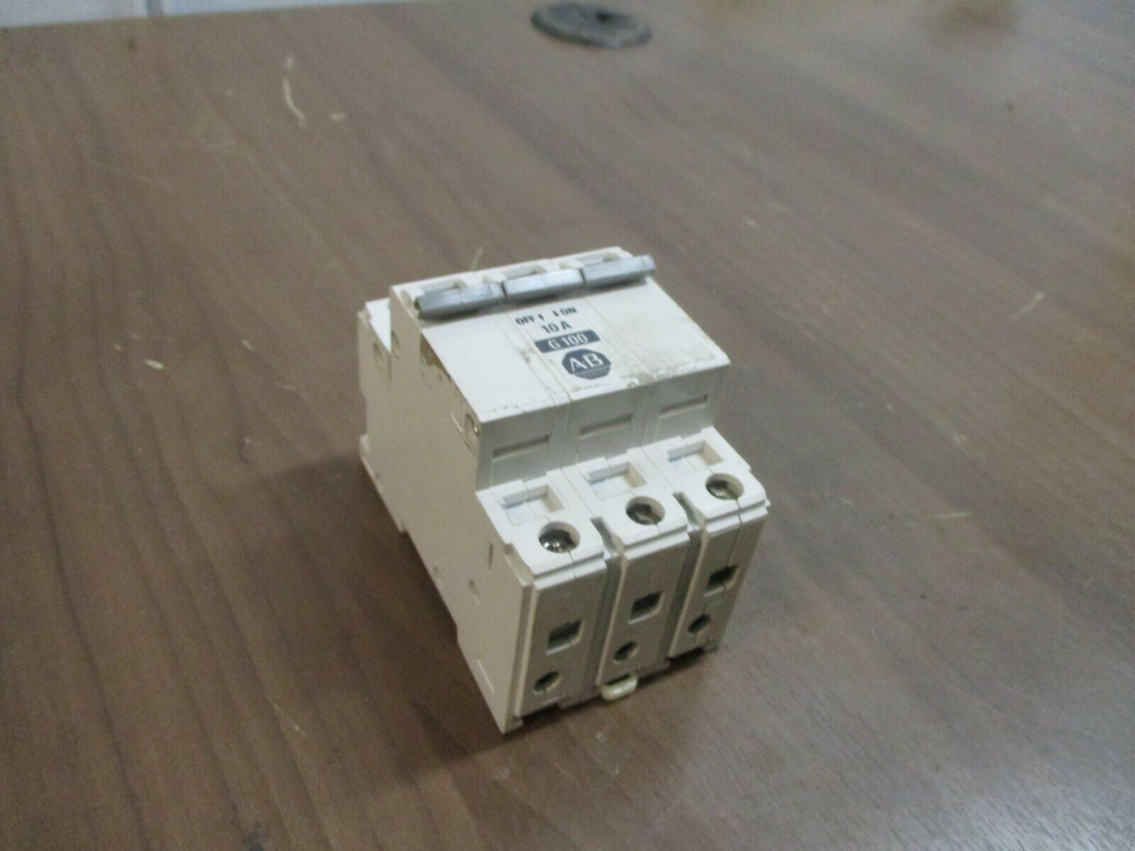 Allen-Bradley Circuit Breaker 1492-CB3-G100 10A, 3P *Chipped Mounting* Used