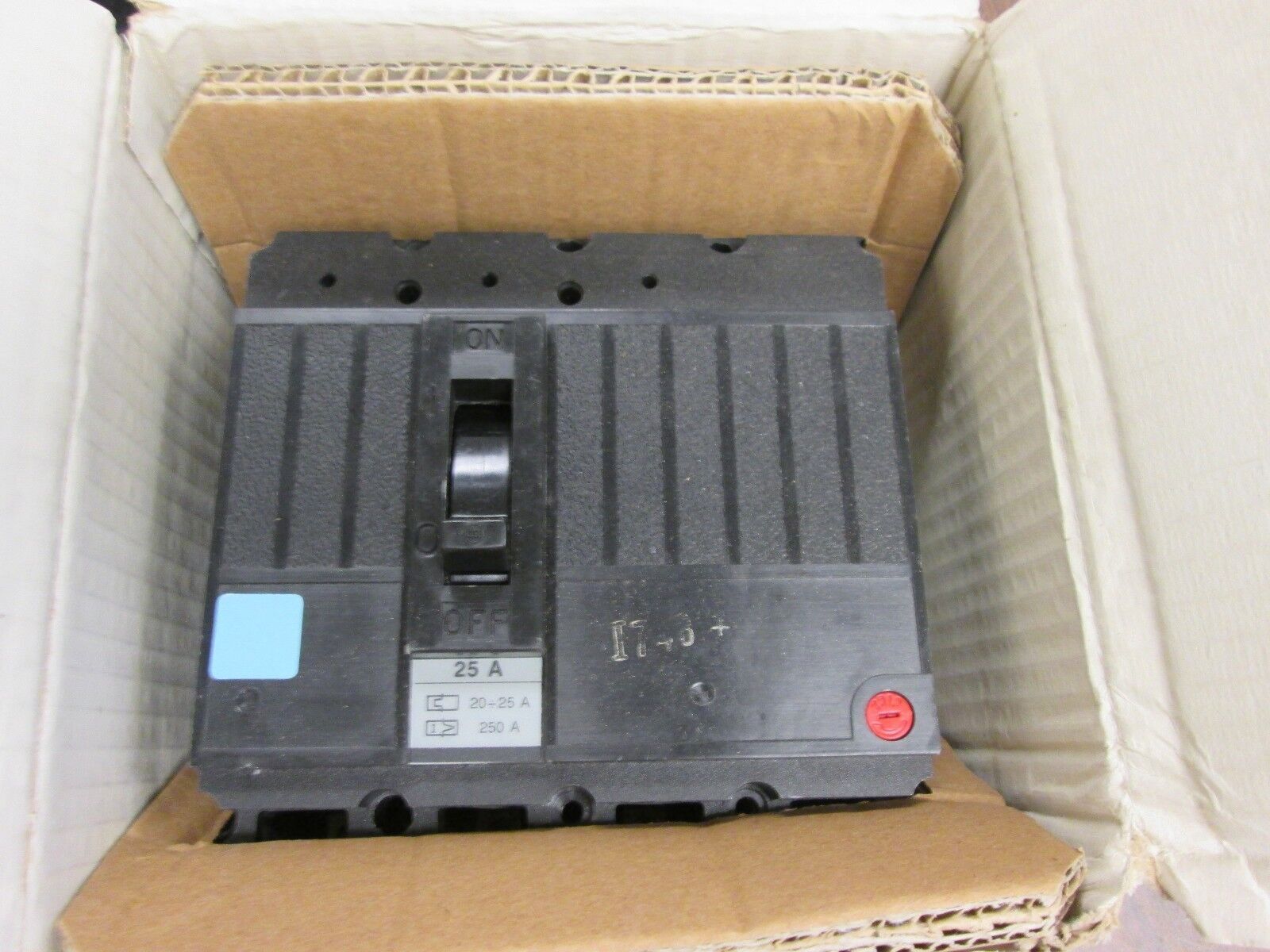 GE Circuit Breaker TEDH6A025 25A 3P New Surplus