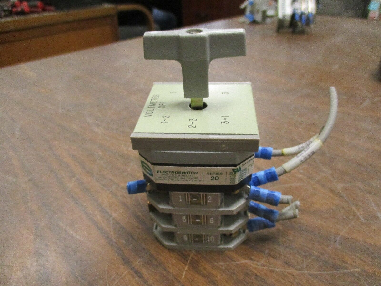 Electroswitch Series 20 Rotary Switch 20KC-05 20A 600V Used