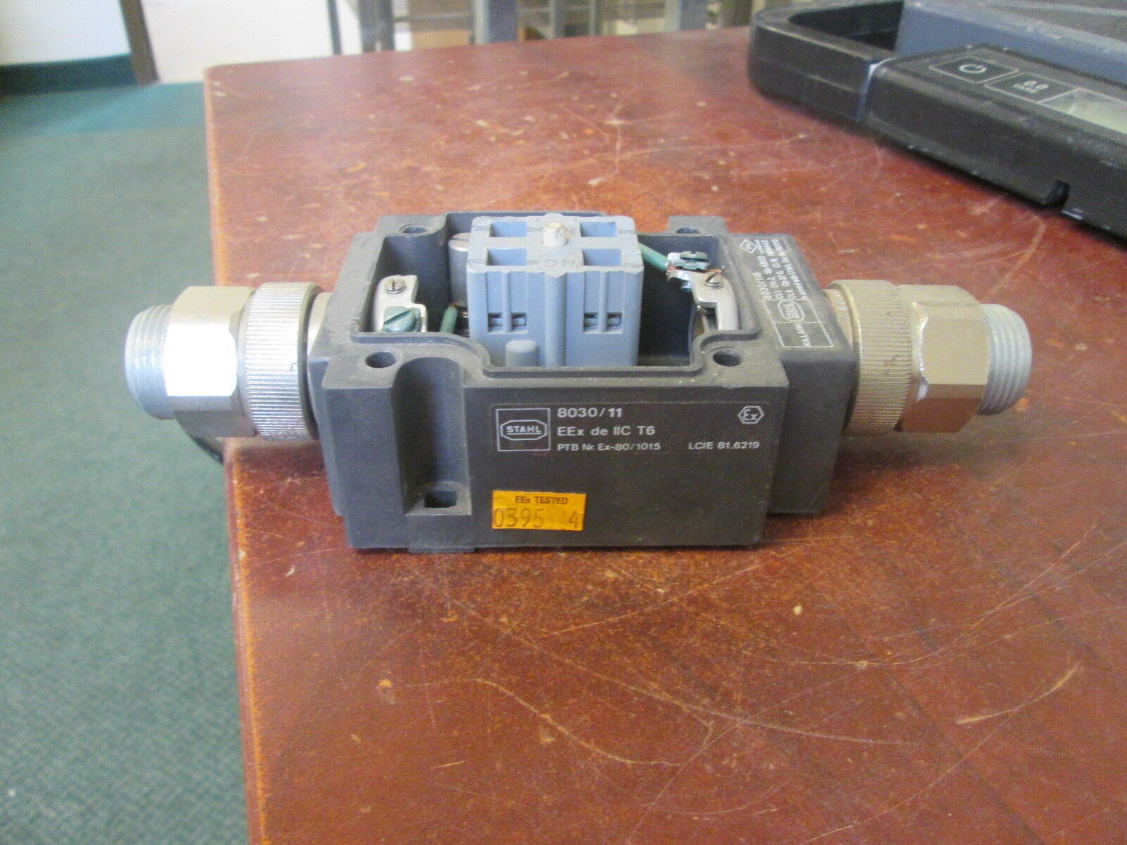 Killark Stahl Explosion Proof Selector Switch 8030/118 16A 600V "No Cover" Used