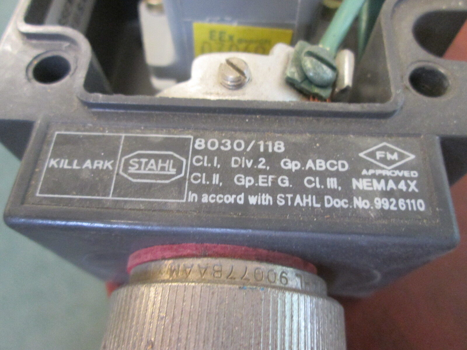 Killark Stahl Explosion Proof Selector Switch 8030/118 16A 600V "No Cover" Used