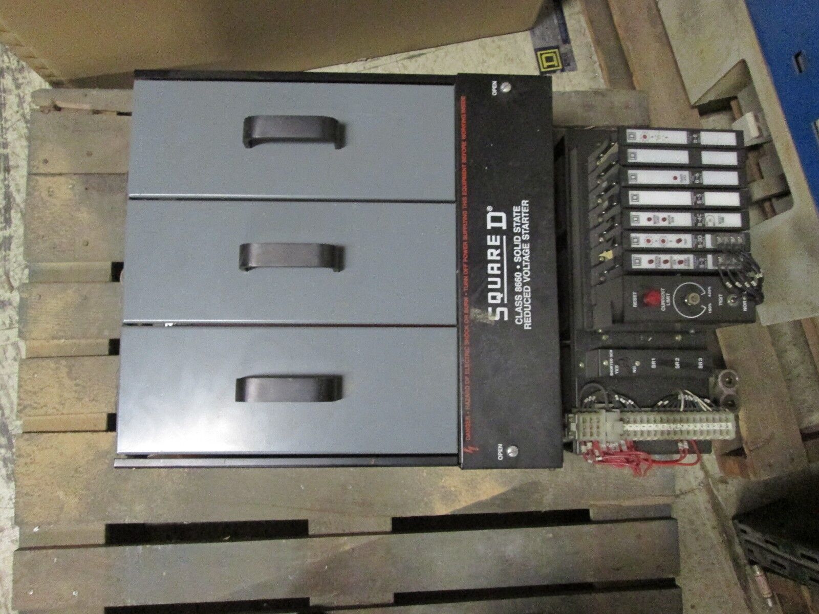 Square D Soft Start 8660 MK022 2619940C 230V 200HP 460V 400HP Used