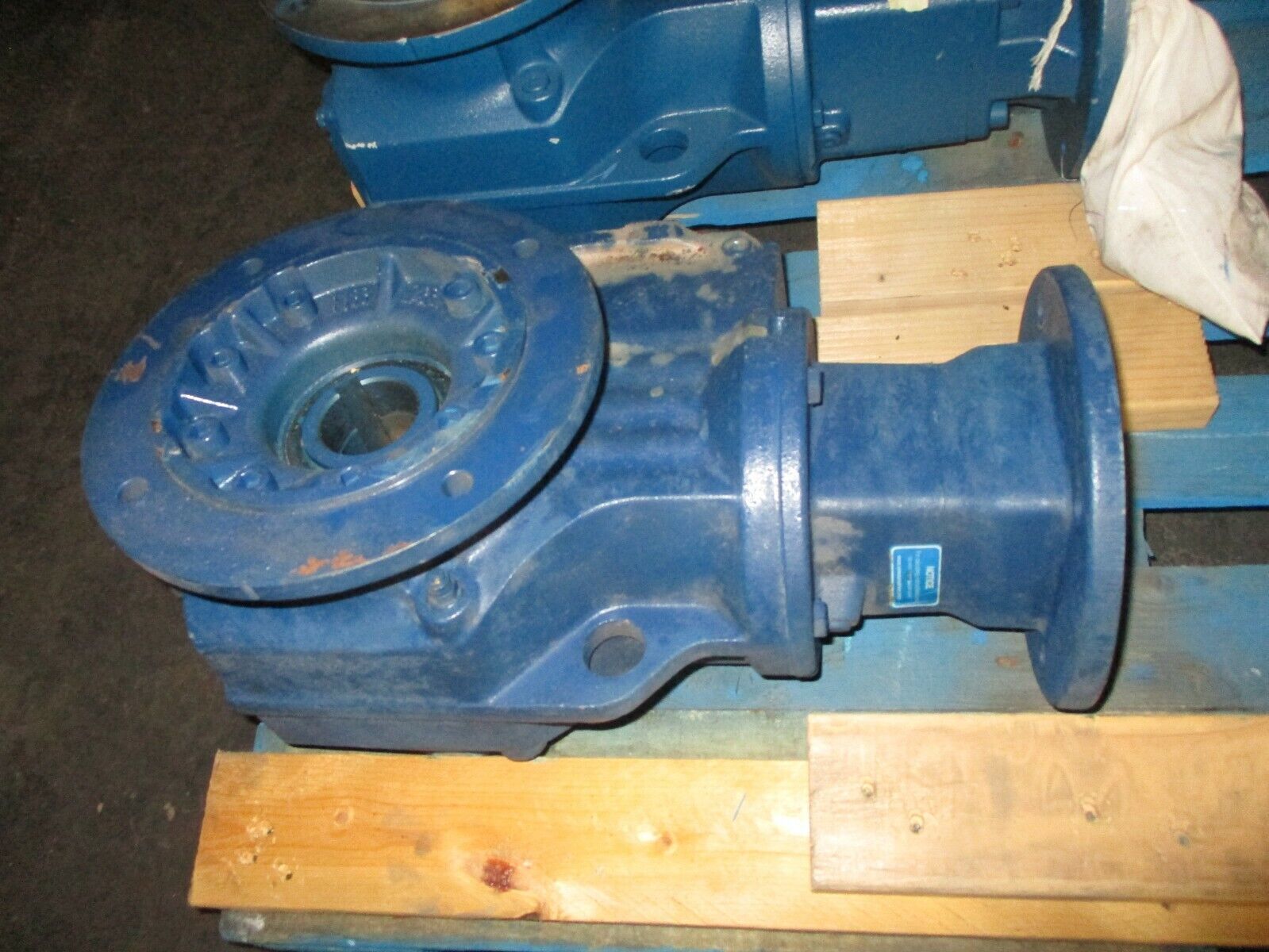 Sew-Eurodrive Helical Bevel Gear KAF77AM182 Ratio 9.56:1 Input: 1750RPM Used