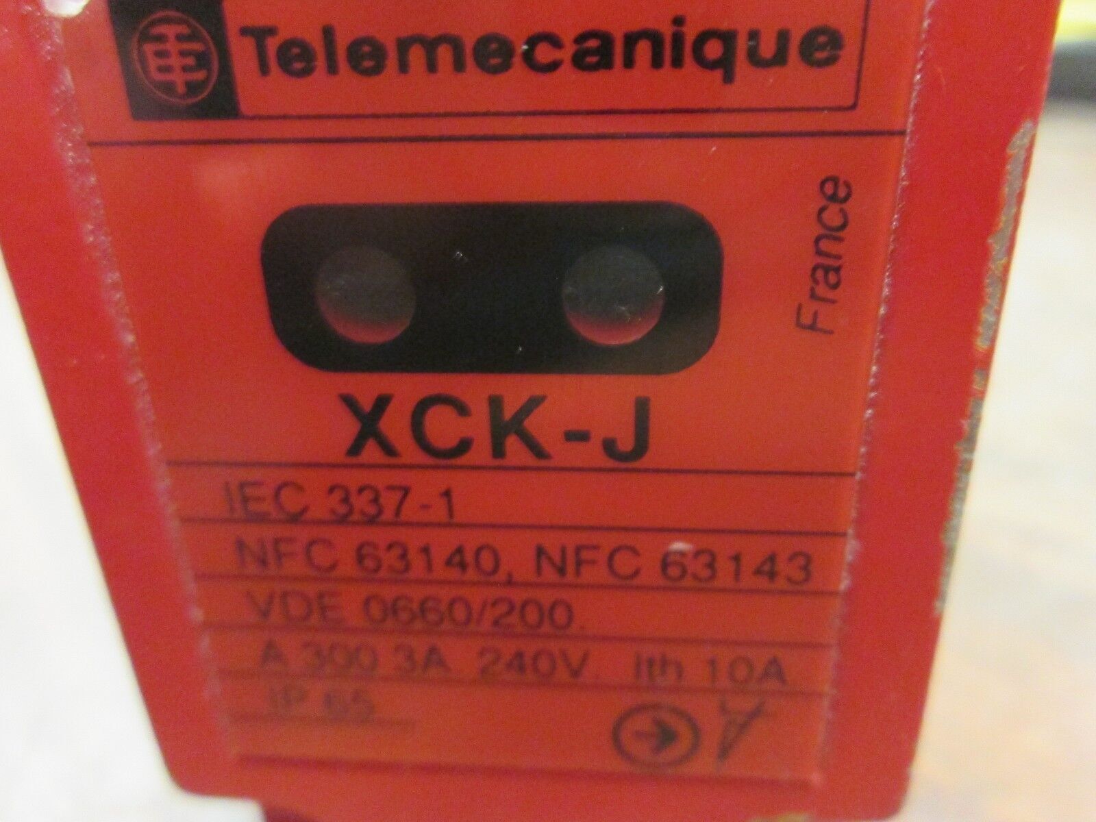 Telemecanique Limit Switch XCK-J, 240V 3A Used