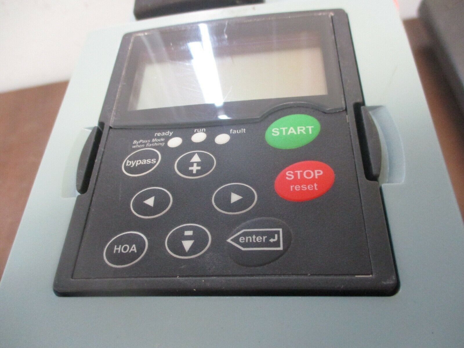 Eaton/Johnson Controls AC Drive w/ Bypass VS007411A-00000 7.5HP 3Ph Used