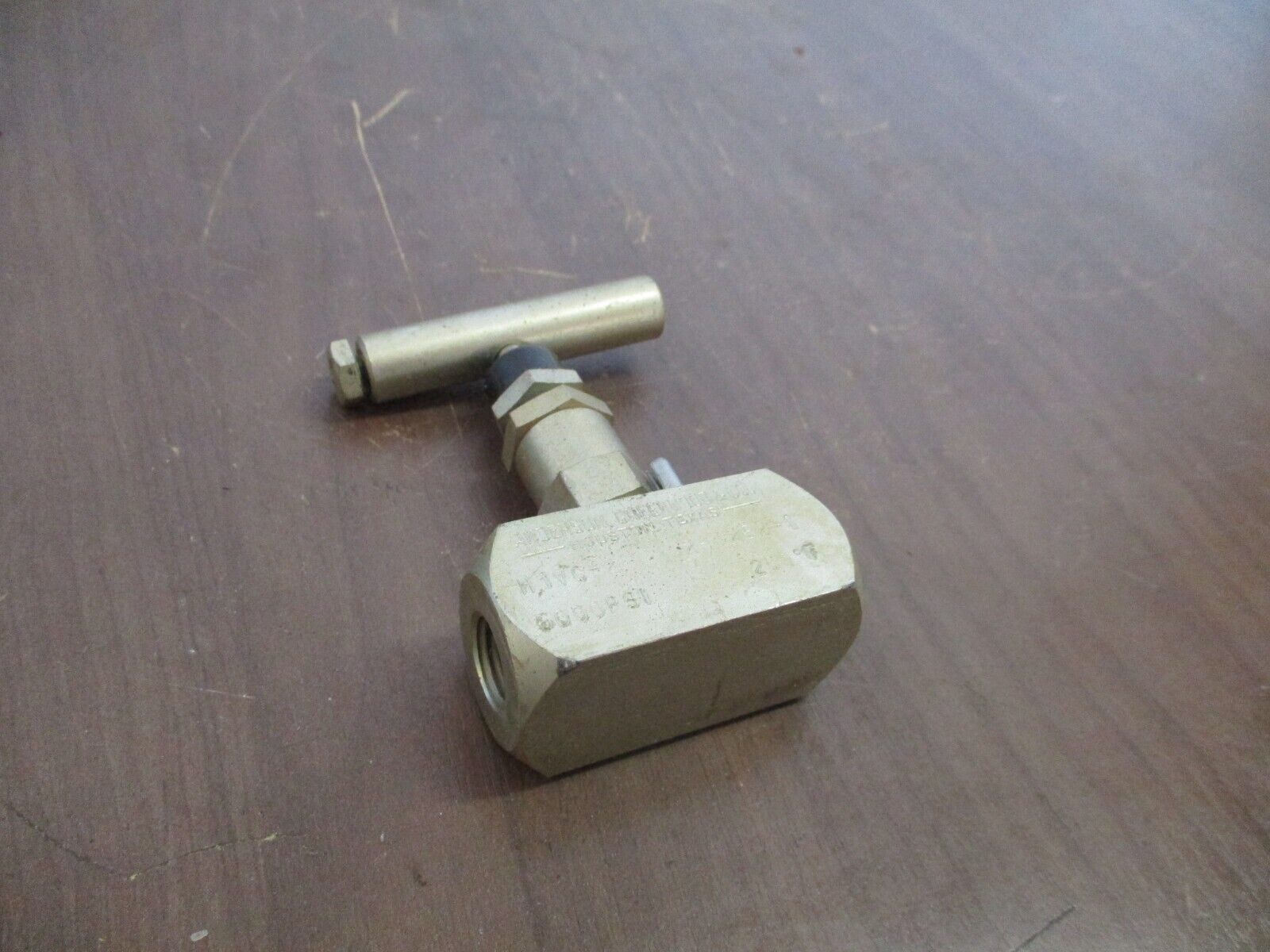Anderson Greenwood H1VC-2 Needle Valve 2-1262-1 6000PSI 200°F Used