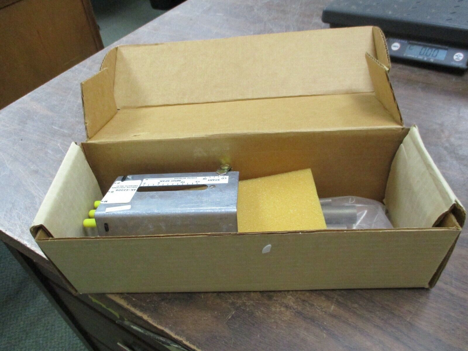 Barber-Colman Controline Positive Positioning Relay AK-42309-500 New Surplus