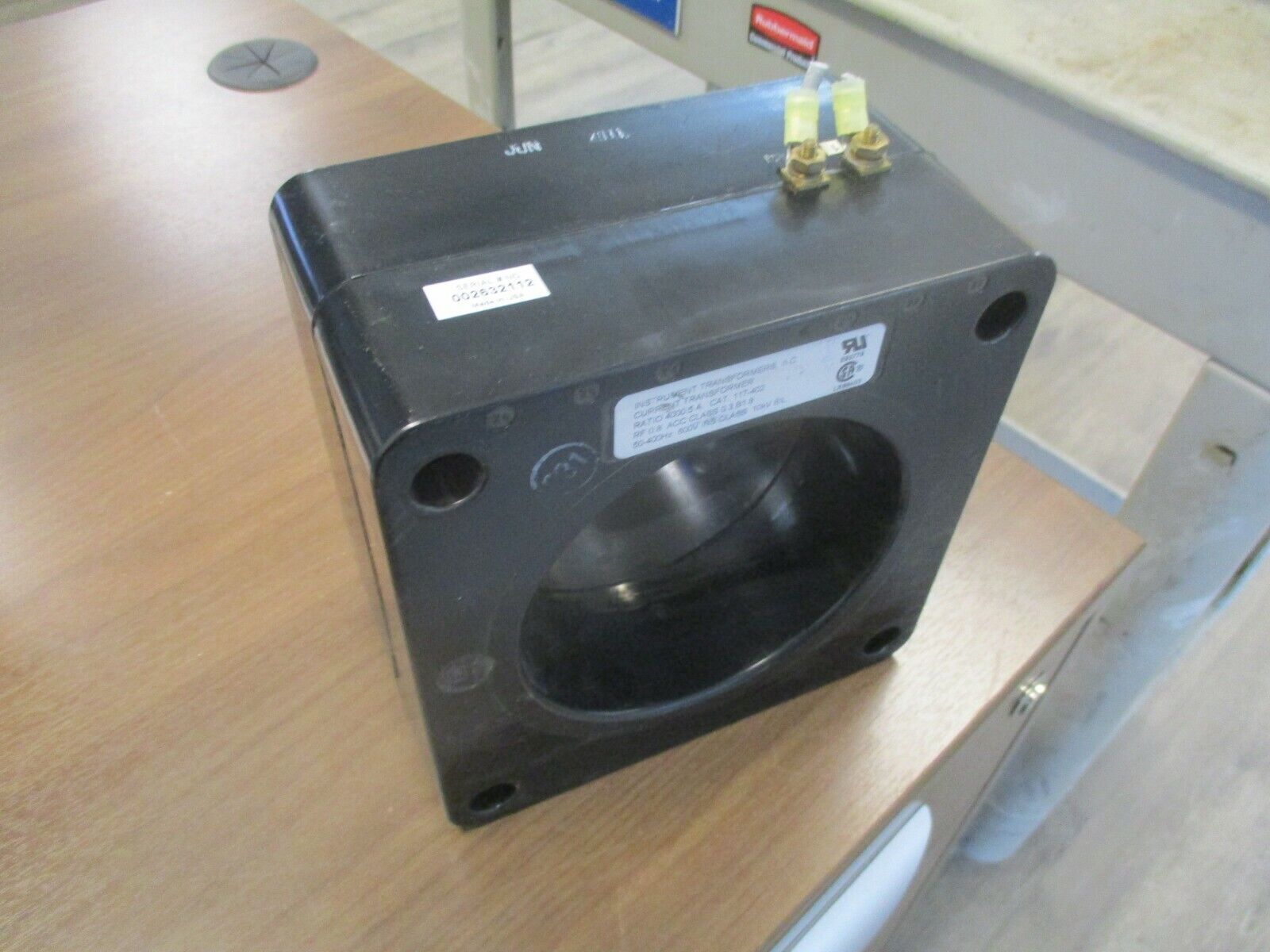 Instrument Transformers Current Transformer 117-402 Ratio 4000:5A 600V Used