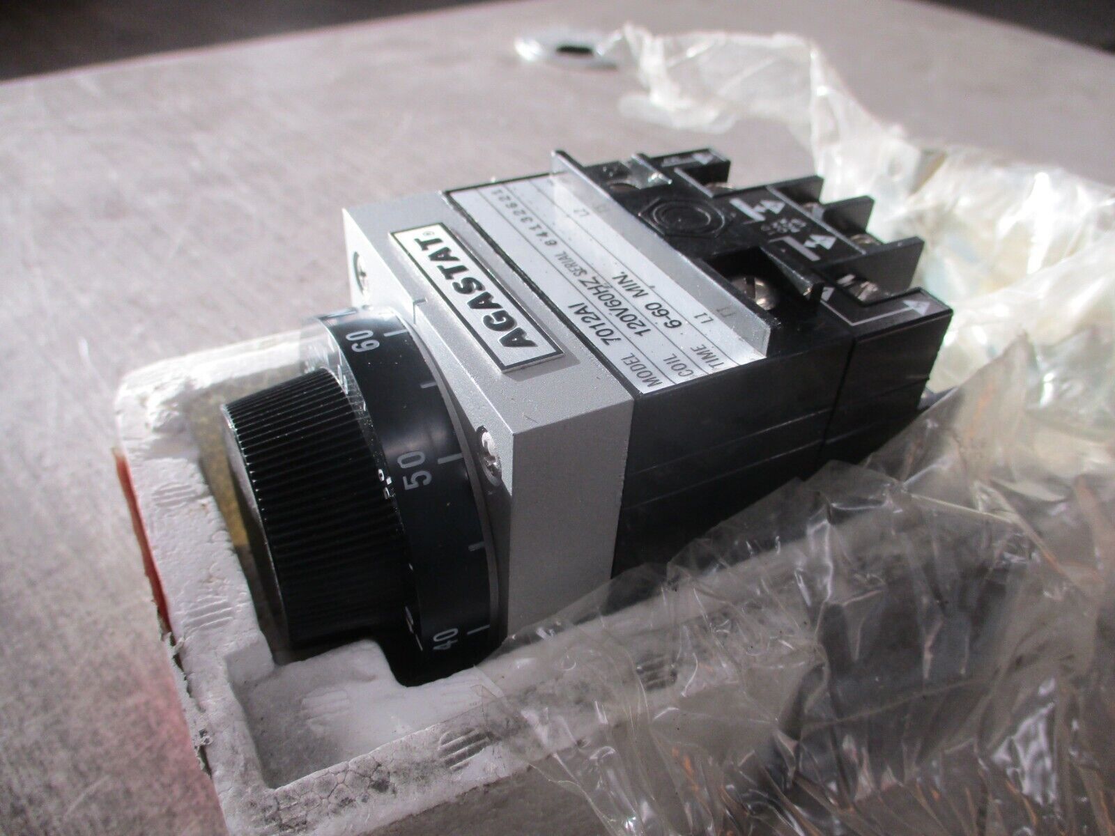 Agastat Timing Relay 7012AI Range 6-60 min 120V 60Hz Used