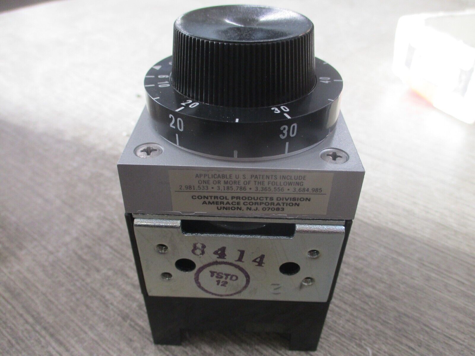 Agastat Timing Relay 7012AI Range 6-60 min 120V 60Hz Used