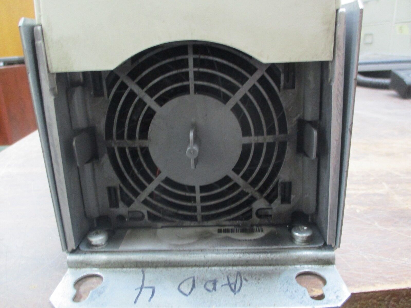 ABB ACH550 AC Drive w/ Bypass ACH550-UC-015A-4-F267+K452 10HP 3Ph Used