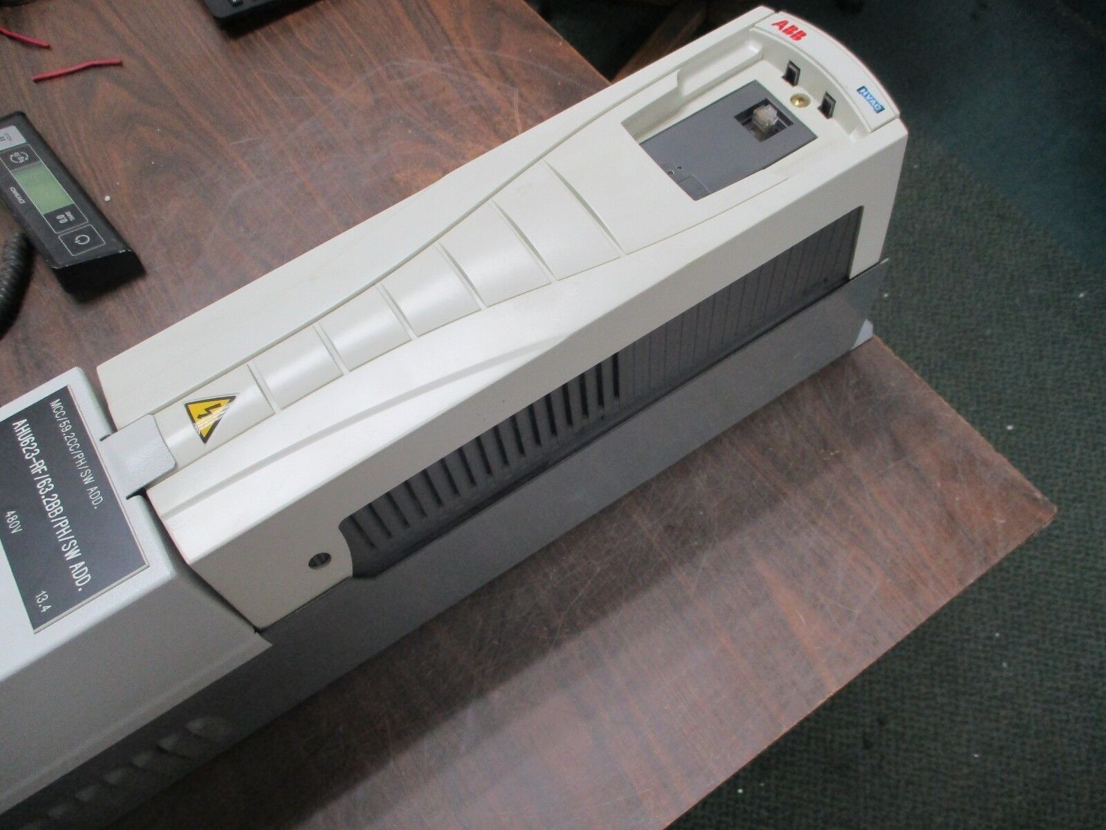 ABB ACH550 AC Drive w/ Bypass ACH550-UC-015A-4-F267+K452 10HP 3Ph Used