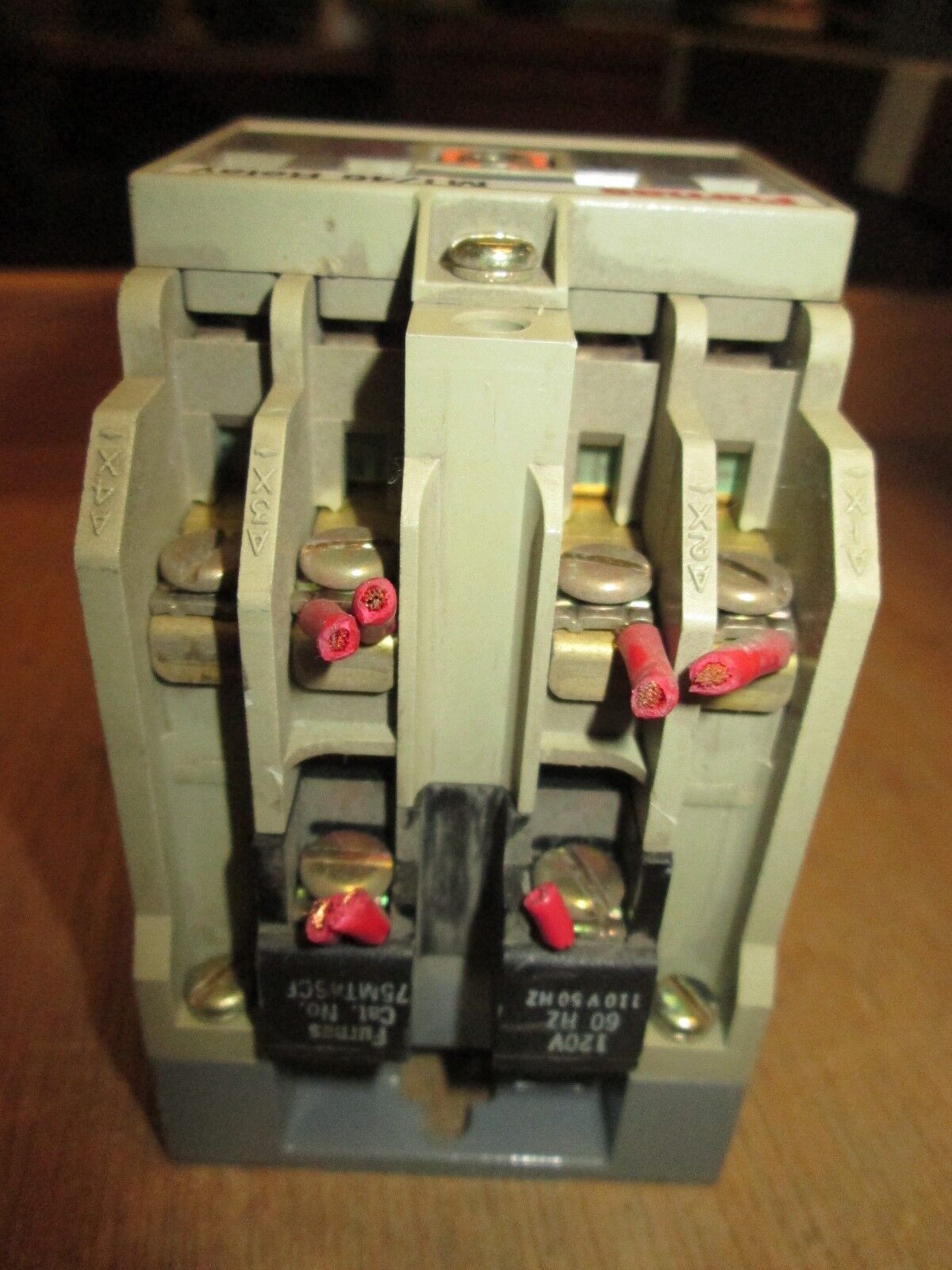 Furnas Control Relay 46MT40F 10A 600V 120V coilFurnas Control Relay Used