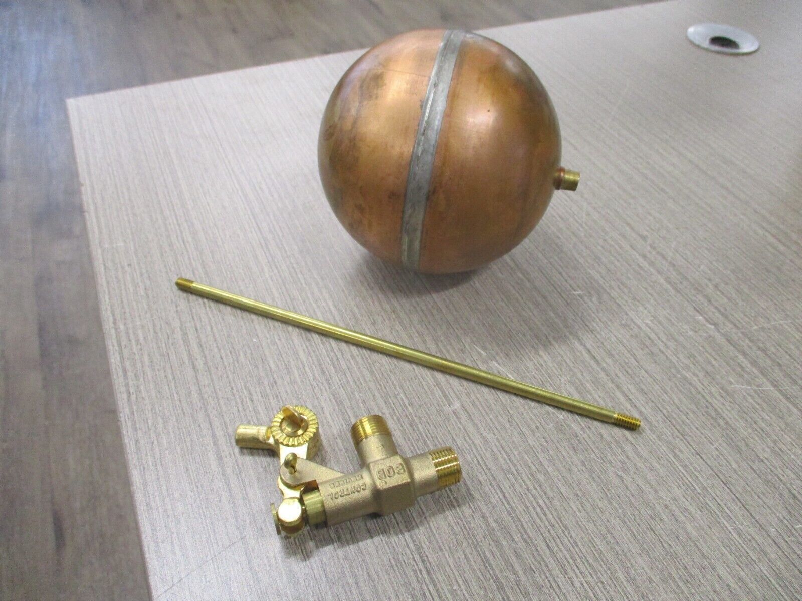 Control Devices BOB Flat Valve R400-3/8-5 New Surplus