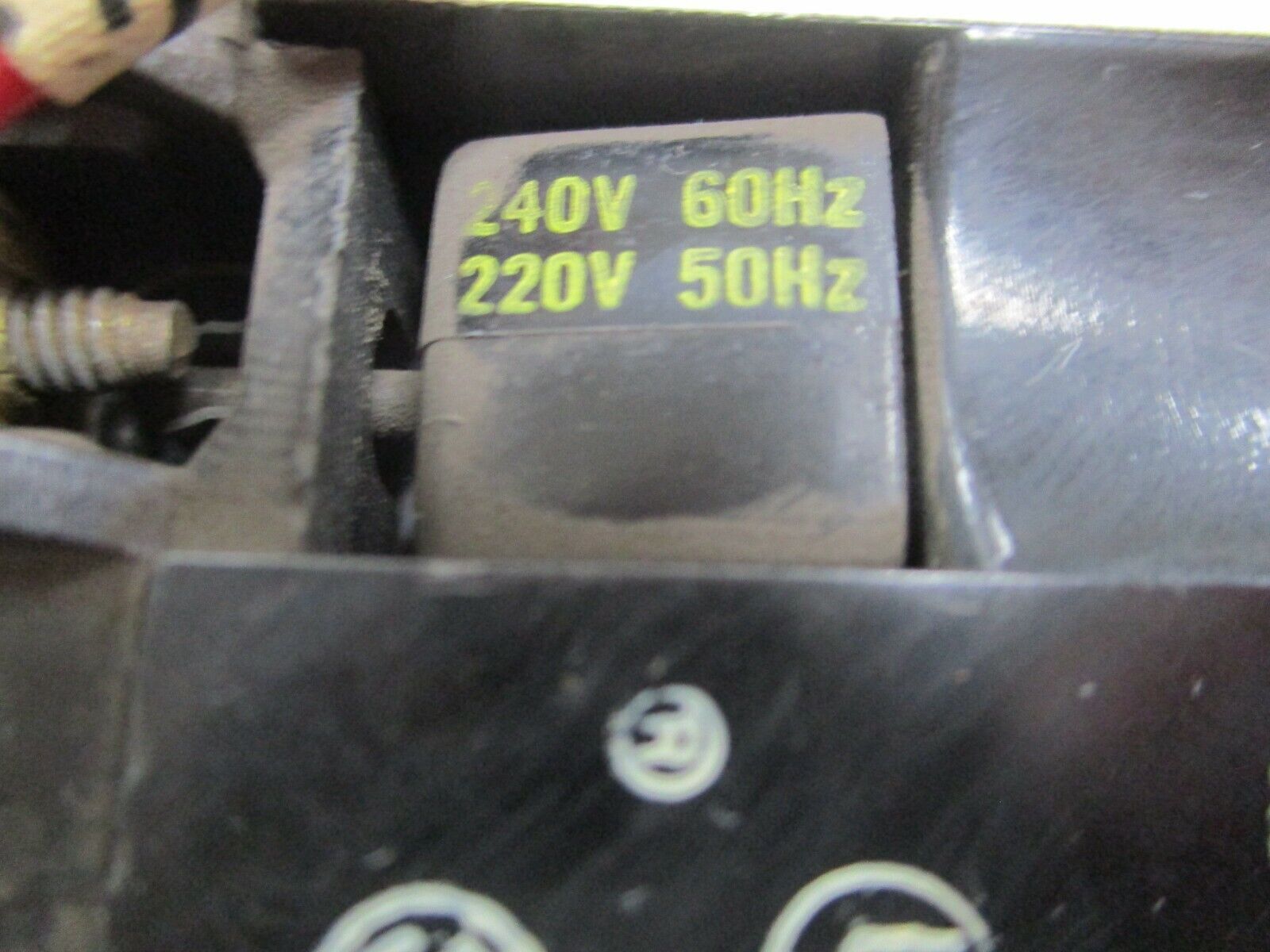 Square D Control Relay 8501 G0-40 Ser. D 240V Coil 10A Used
