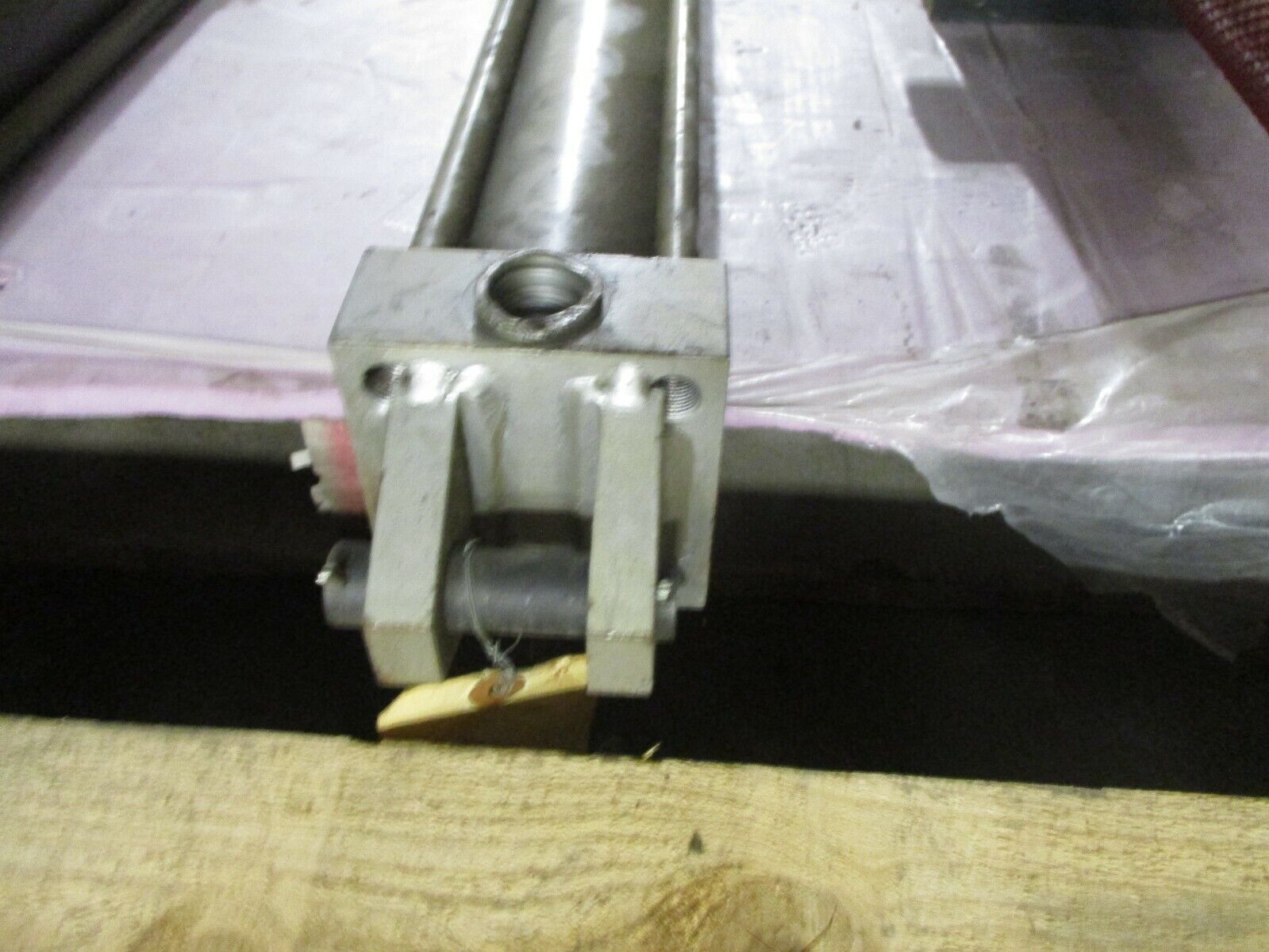 Milwaukee Cylinder Hydraulic Cylinder 1521-61-245-7X44 Used