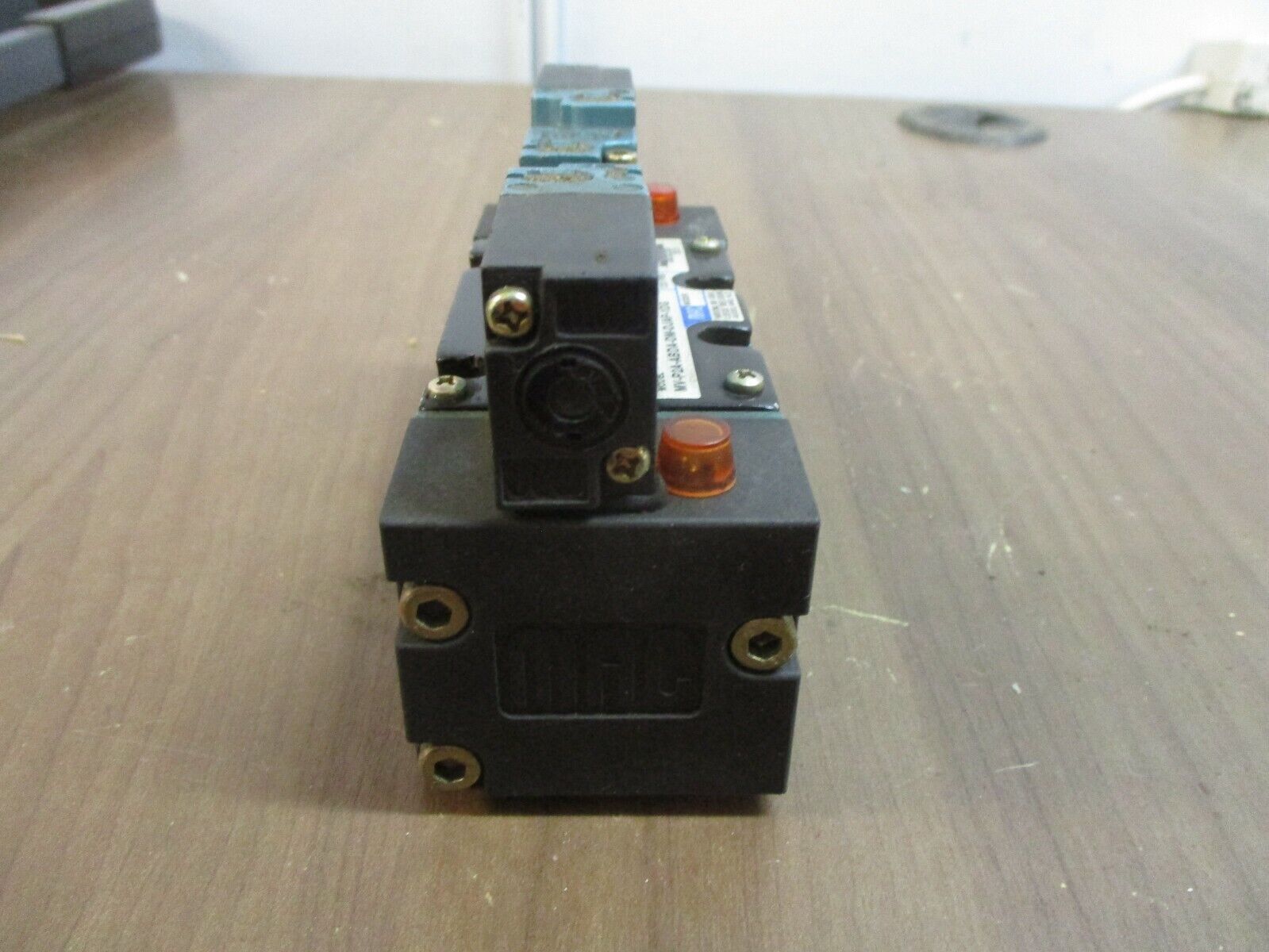 MAC Solenoid Valve MV-P2A-ABDA-DM-DJAP-1DG Used