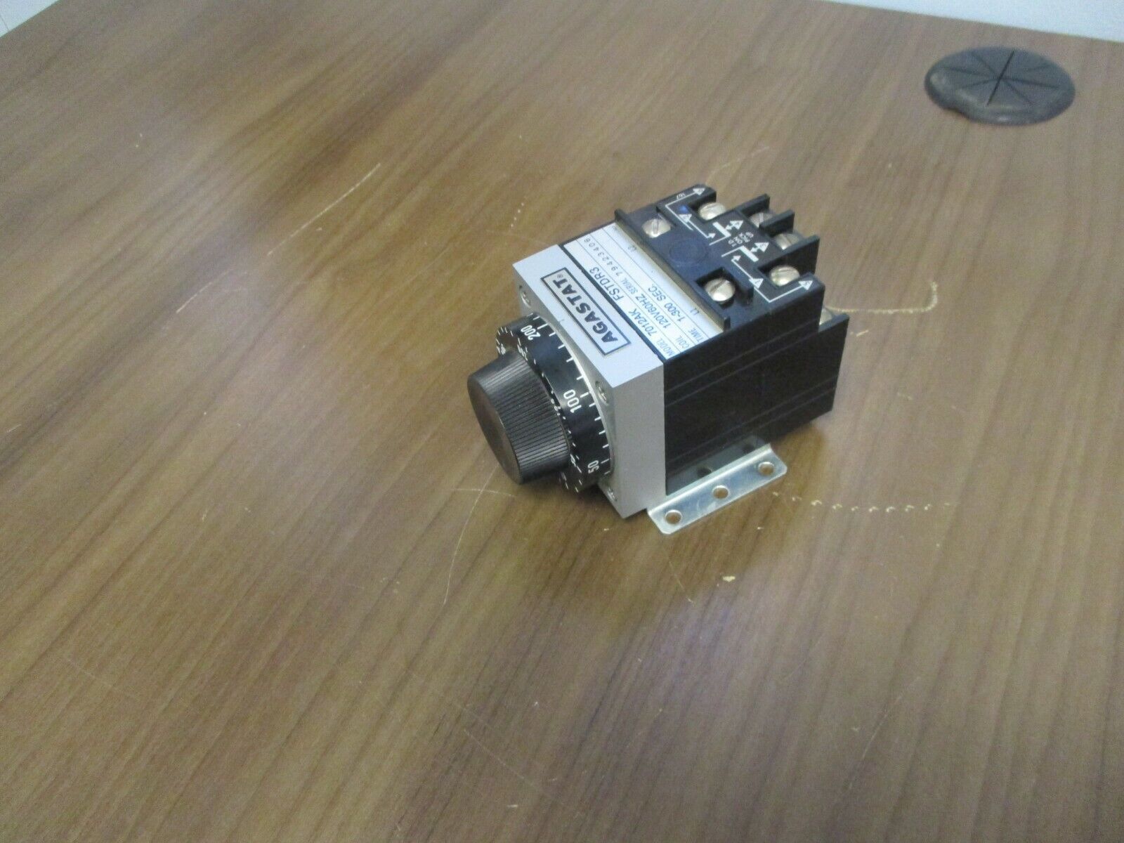 Agastat Timer 7012AK Range: 1-300 sec 120V Coil 60Hz Used