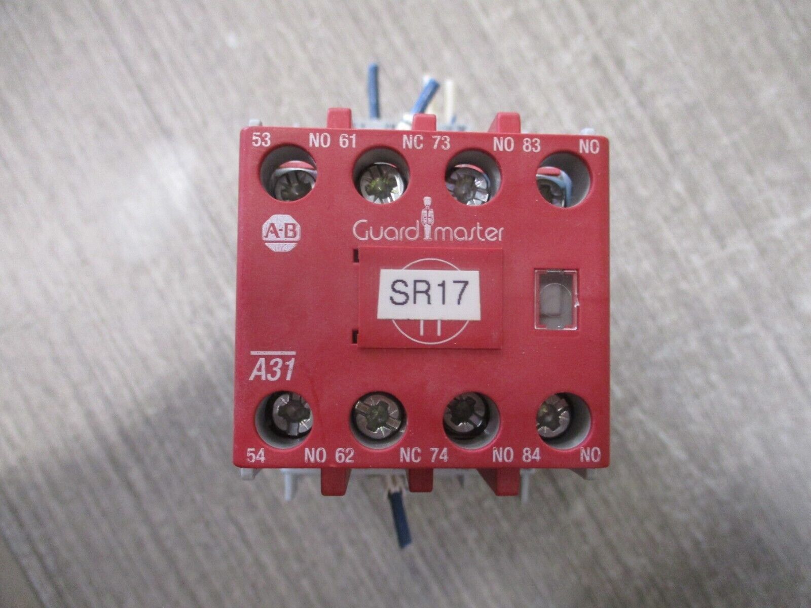 Allen-Bradley GuardMaster Safety Relay 700S-CF620EJC Ser. A 24VDC Coil 25A 600V