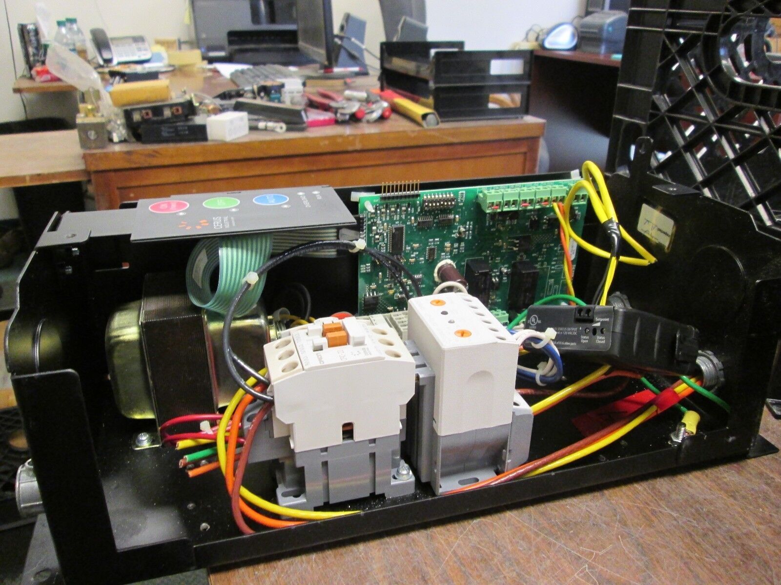 Cerus Motor Starter BAS1-22/J-22P 10HP/3HP 460/208VAC 3Ph nema 1 enclosure Used