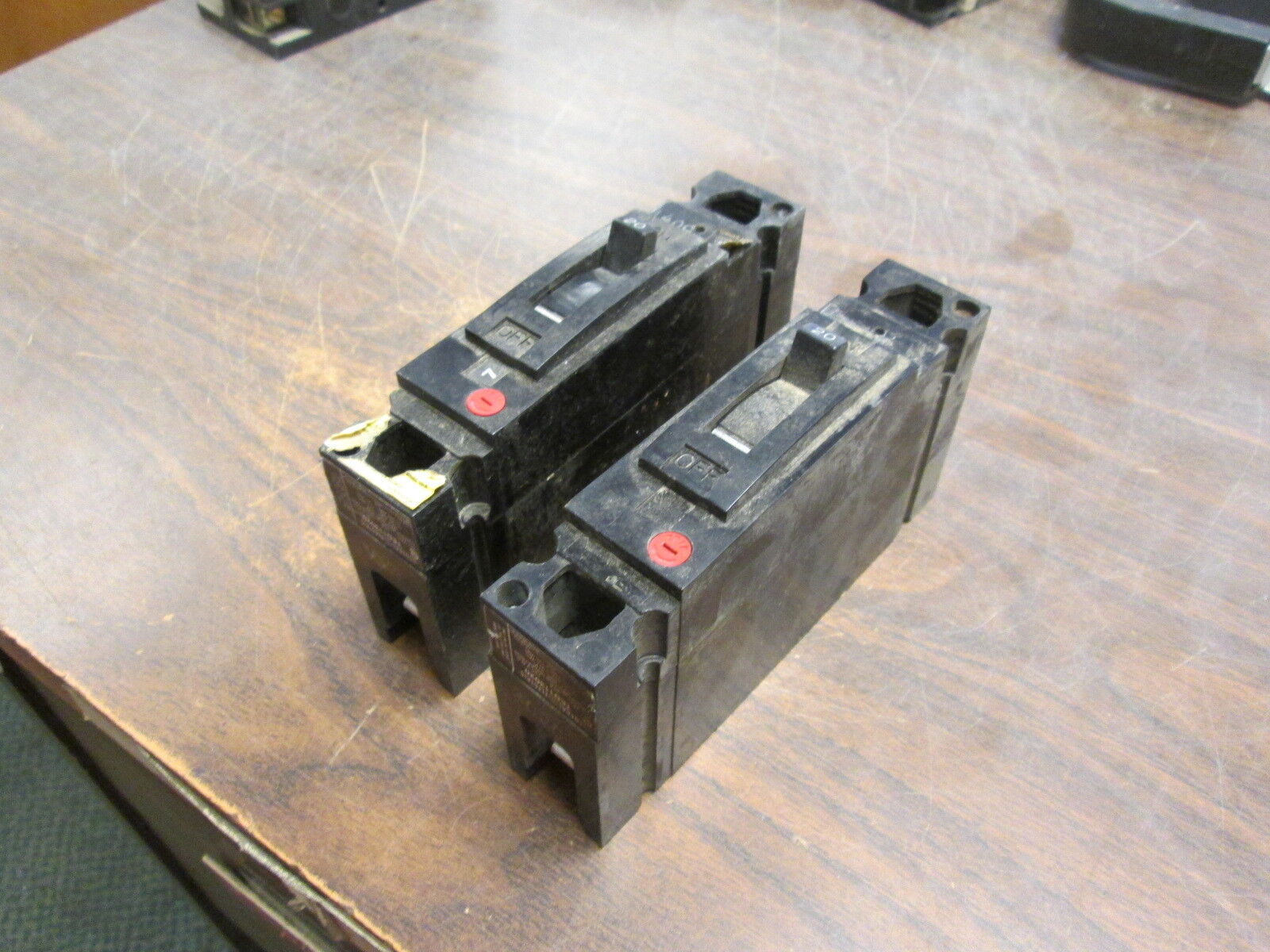 GE Circuit Breaker TED113020 20A 277V 1P *Lot of 2* Used