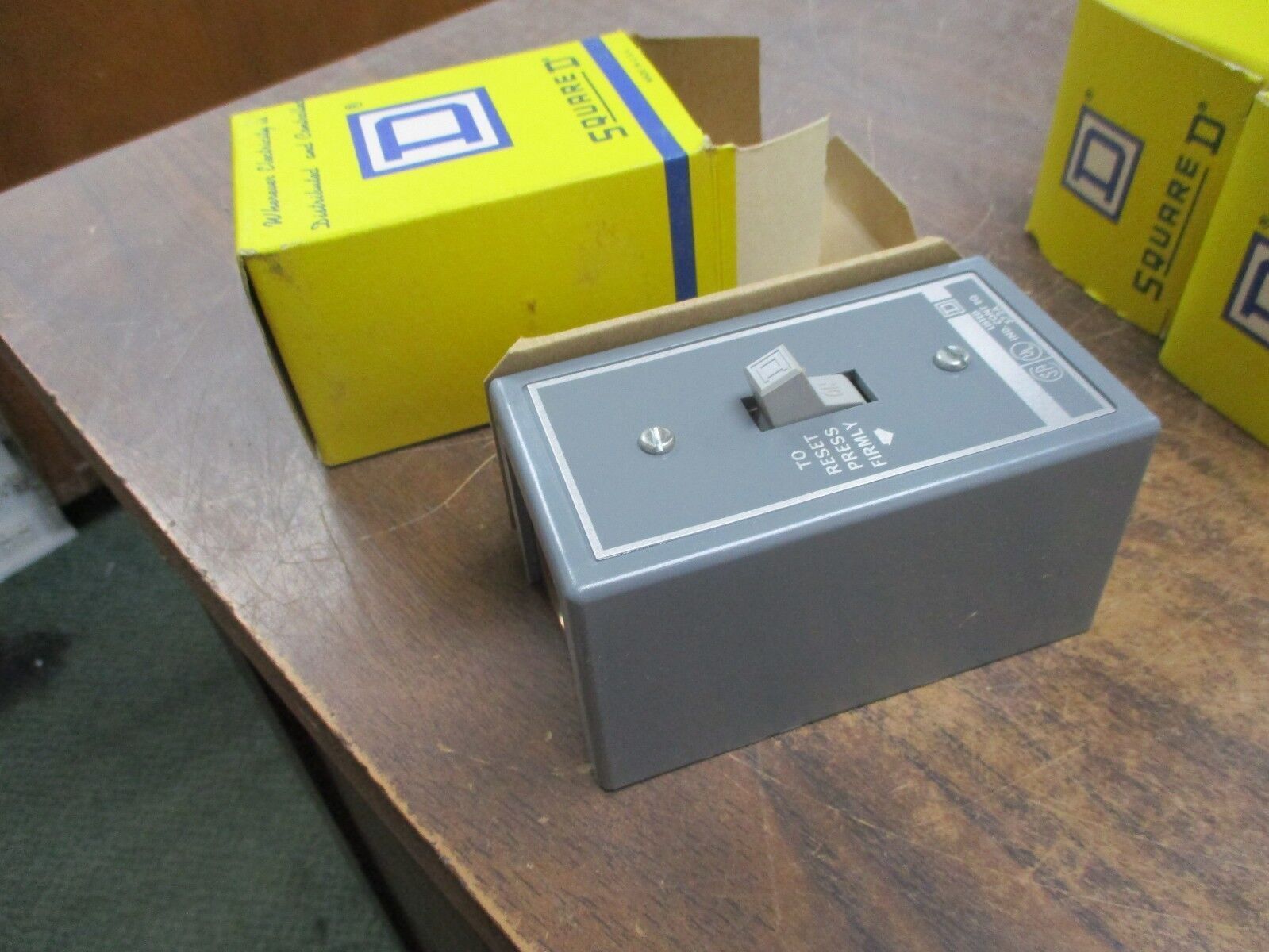 Square D FHP Manual Starter 2510FG1 *Lot of 3* New Surplus