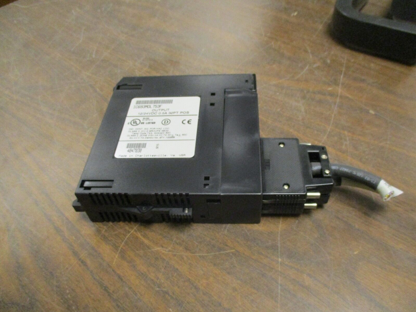 GE Fanuc Pos Output Module IC693MDL753F 12/24VDC 0.5A 32PT Used