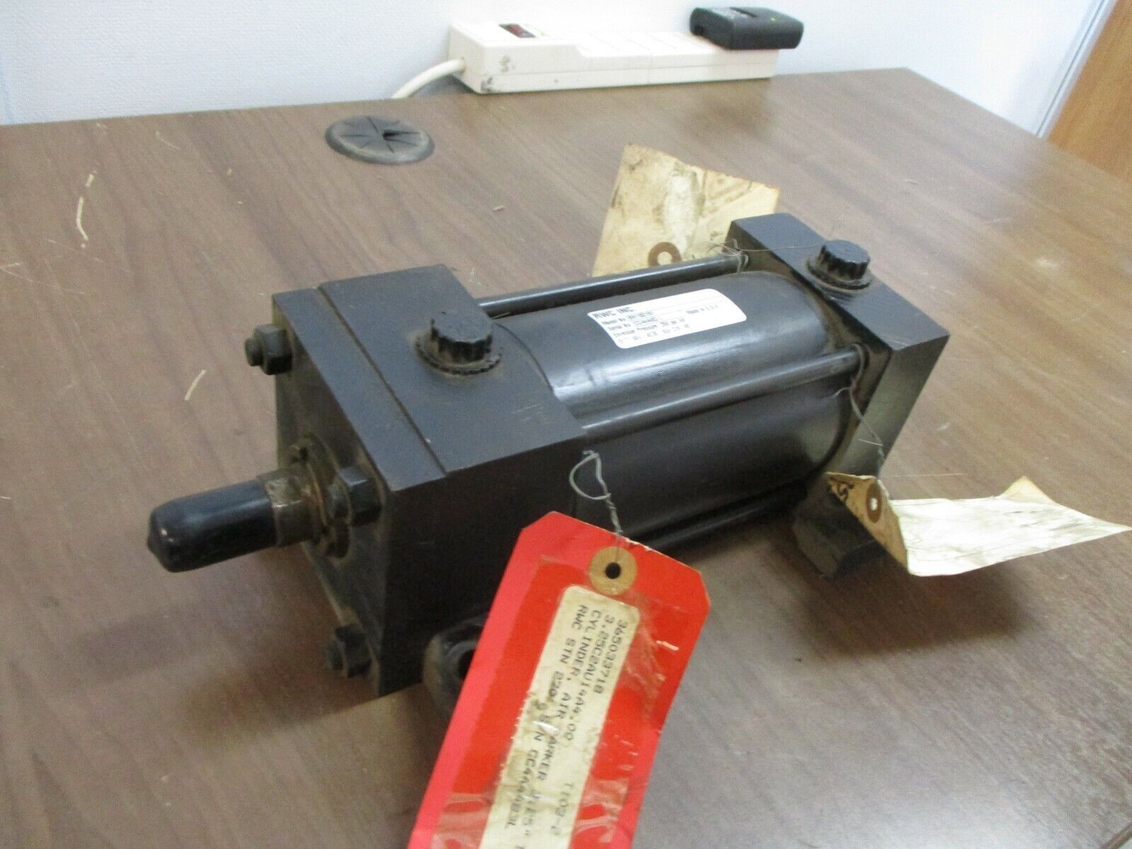 RWC Air Cylinder 891102101 250PSI Used