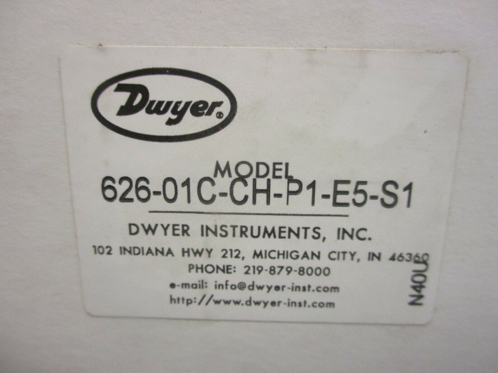 Dwyer Pressure Transmitter 626-01C-CH-P1-E5-S1 30PSIG Supply: 13-30VDC New Surpl