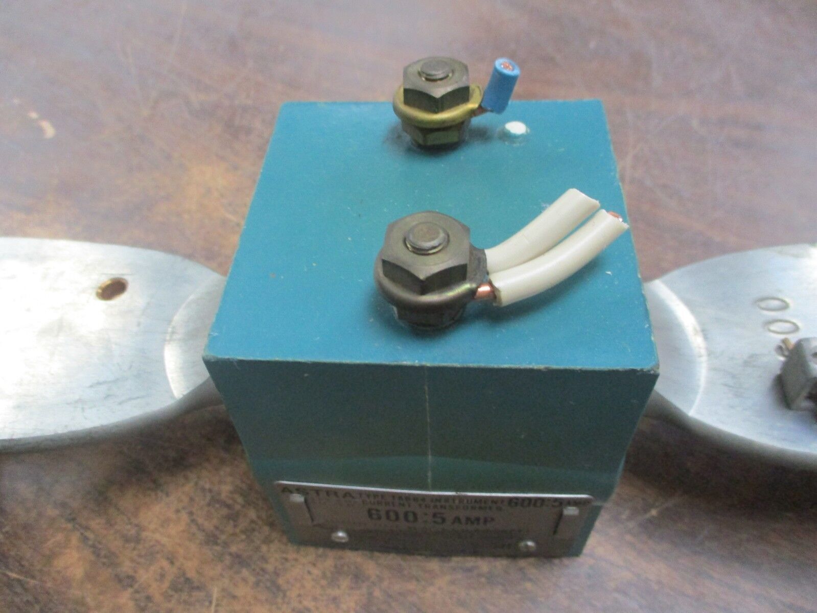 Astra Type TAB64 Current Transformer 271 Ratio 600:5A 600V 60Hz 10KV BIL Used