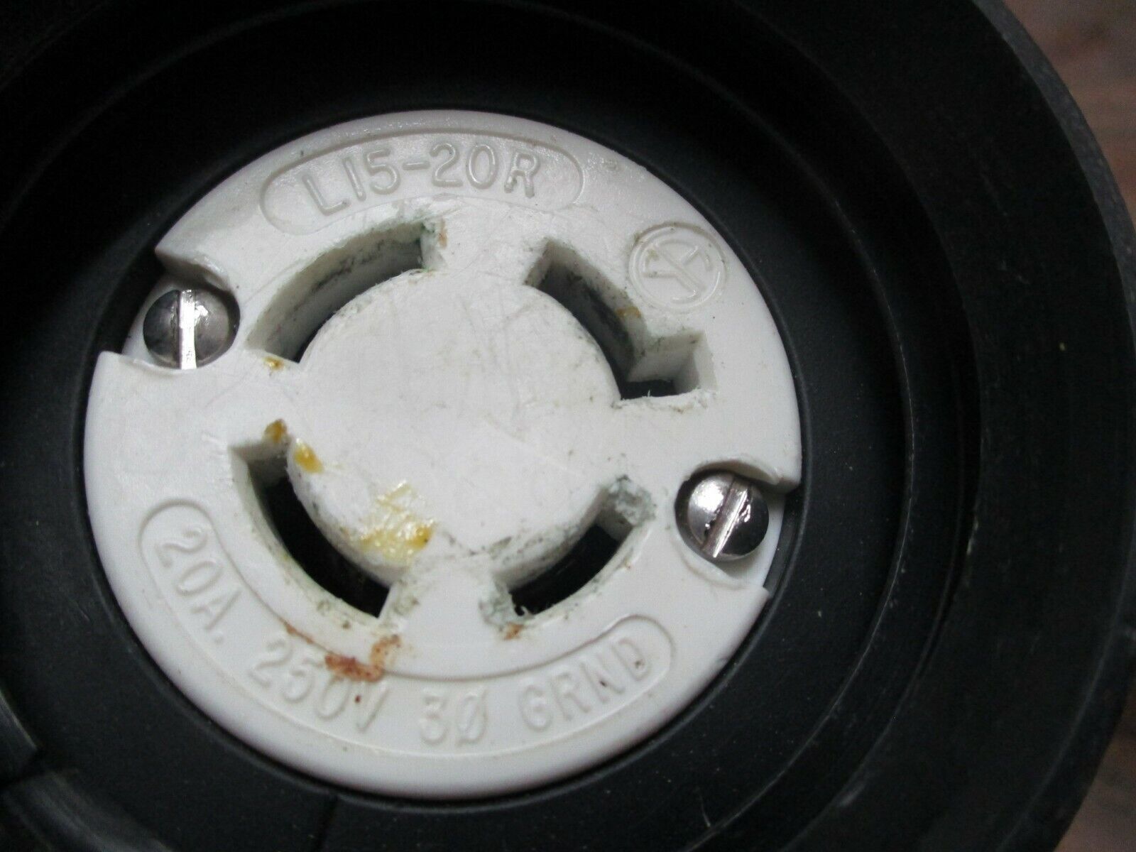 Daniel Woodhead Watertight Connector Nema L15-20R 20A 250V 3Ph *Cut on Top* Used