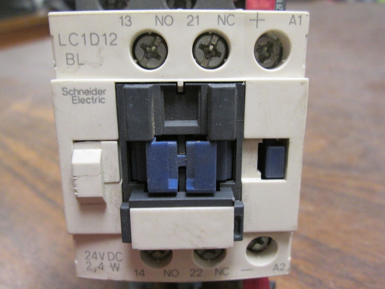 Schneider Electric Contactor LC1D12 BL 24VDC Coil 25A 600V Used