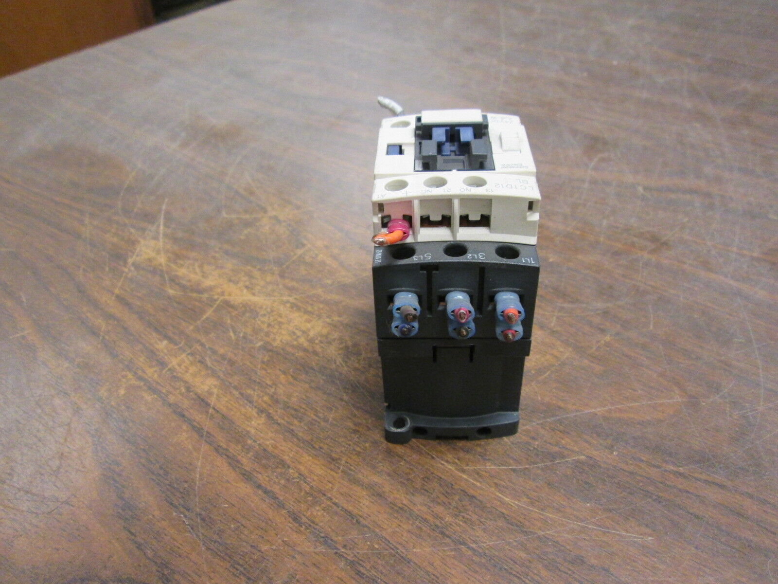 Schneider Electric Contactor LC1D12 BL 24VDC Coil 25A 600V Used