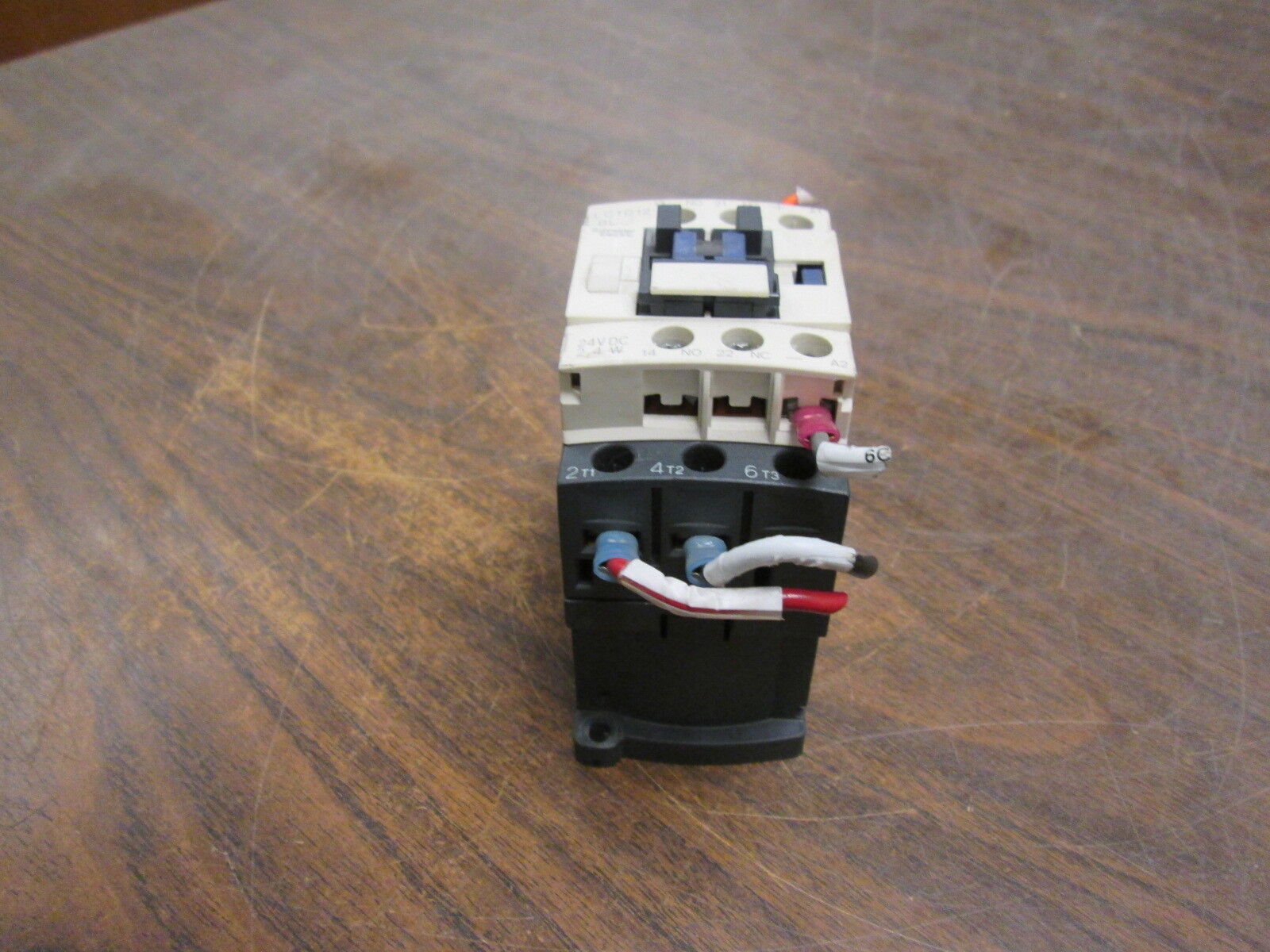 Schneider Electric Contactor LC1D12 BL 24VDC Coil 25A 600V Used