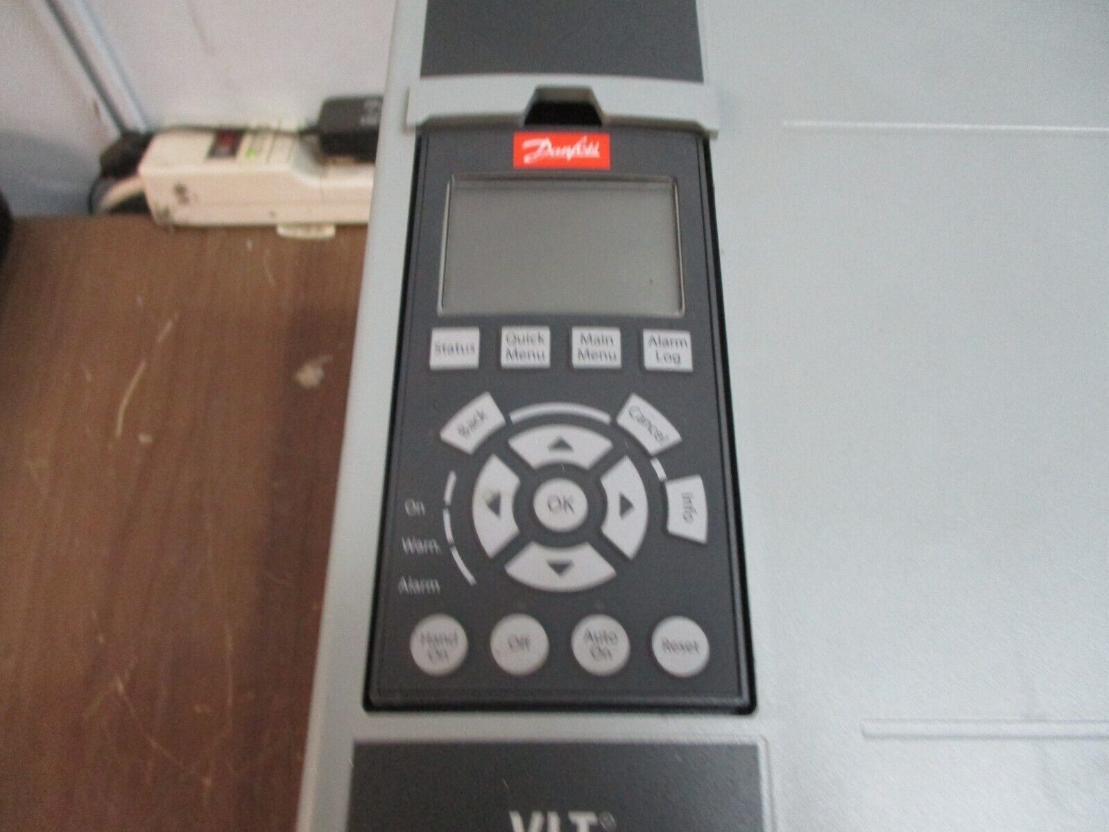 Danfoss VLT AC Drive 131B9144 10HP 3Ph w/ Keypad Used