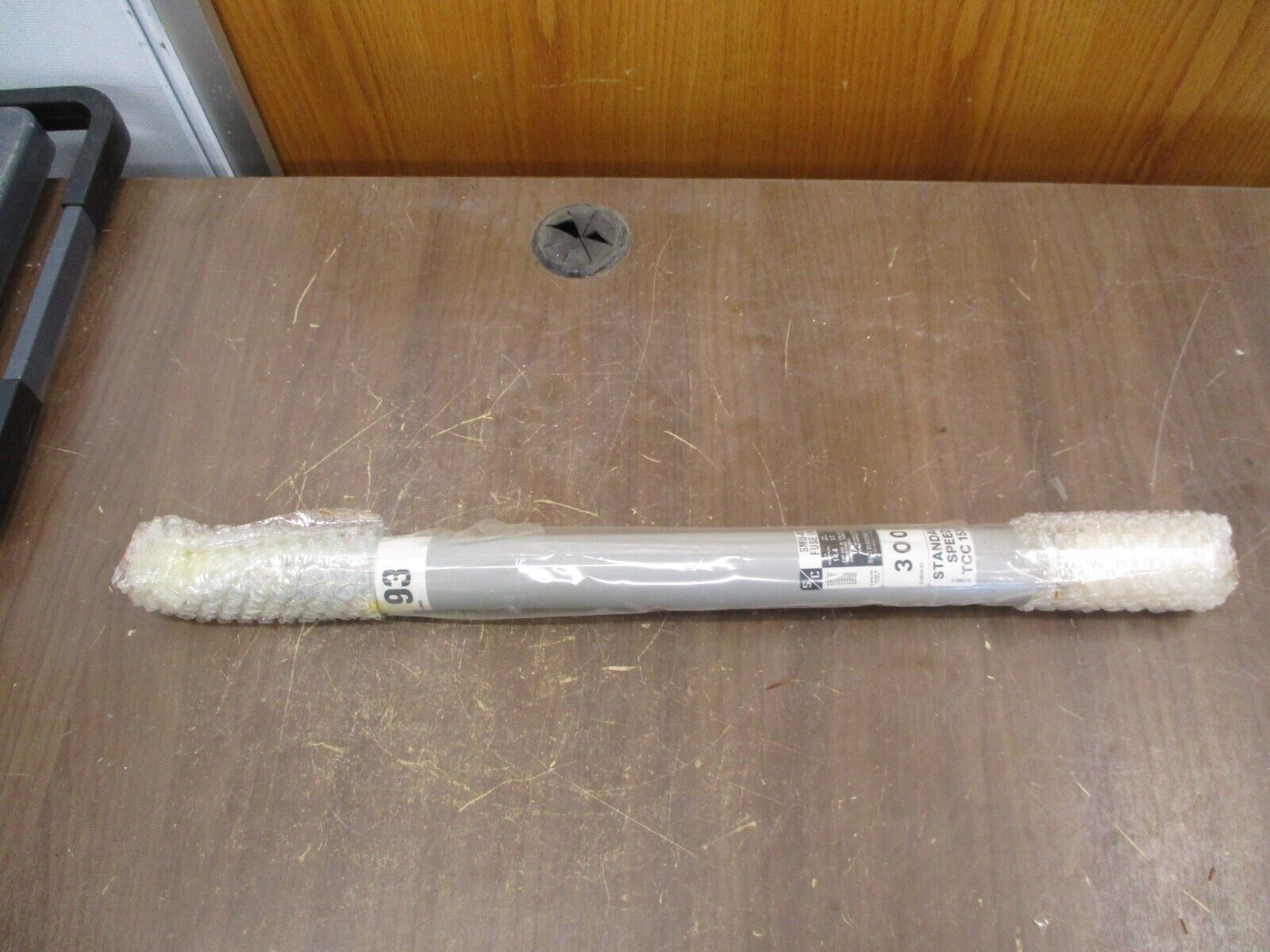 S&C SMU-40 Fuse Unit 822300 300E 14.4kV New Surplus