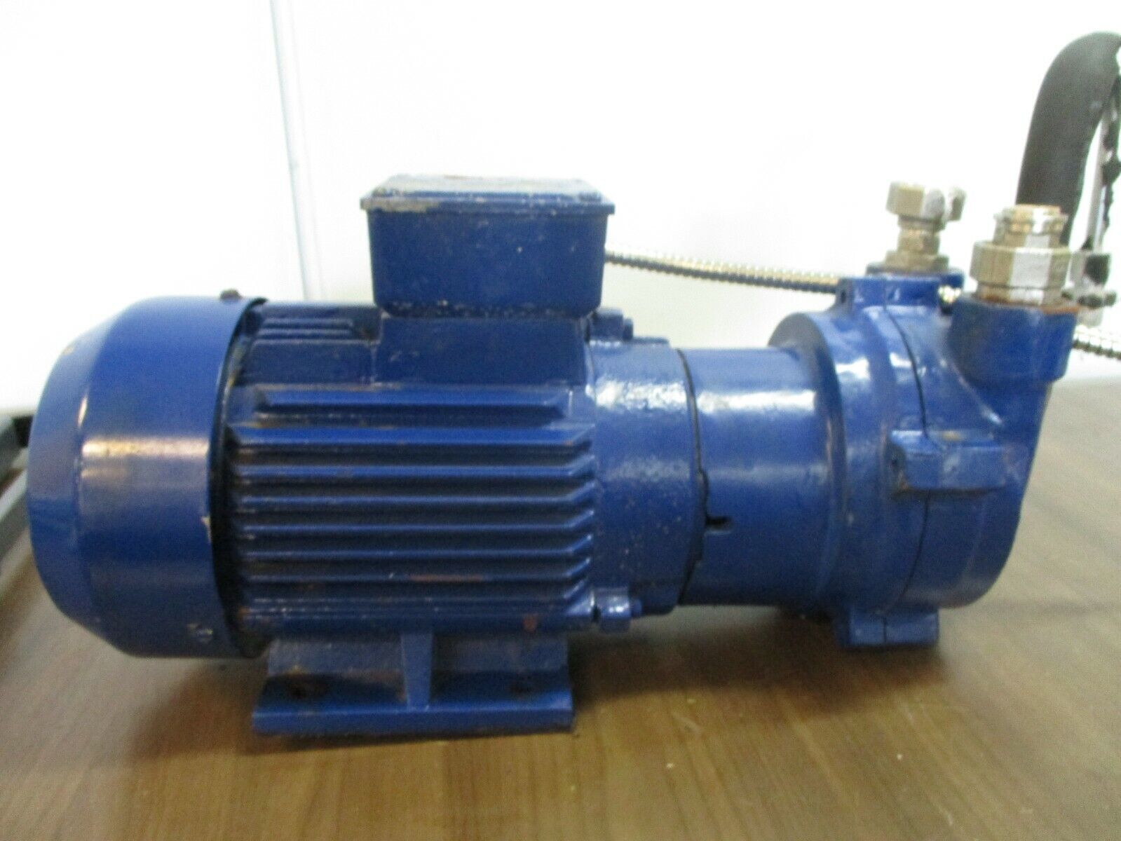 CNP Pump 2BV2060 3.3kw 0.4m3/h 380V 50Hz 0.81A Used