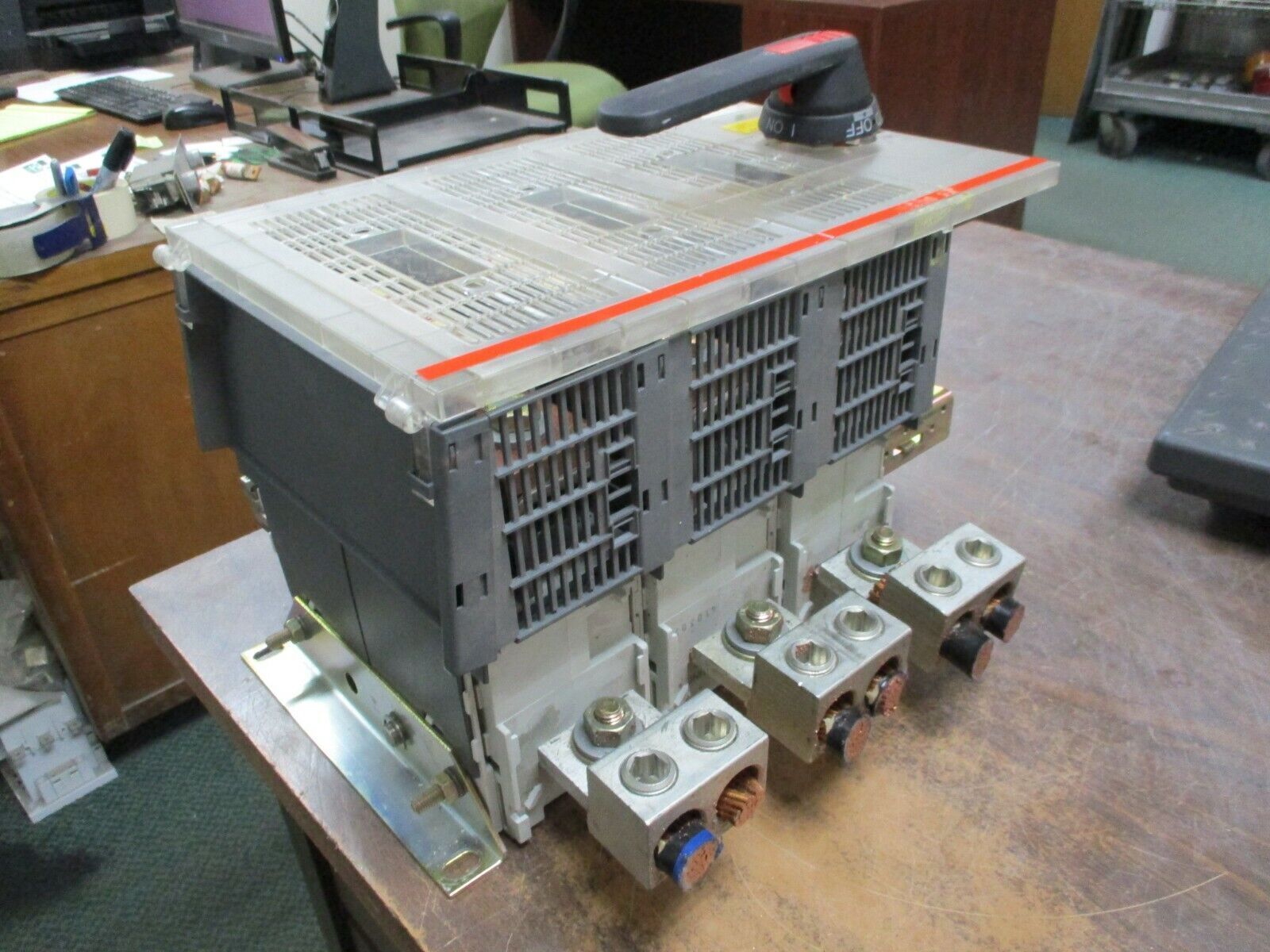ABB Fusible Disconnect Switch w/ Fuses OES600J3 600A 600V 3P w/ (3) 600A Fuses