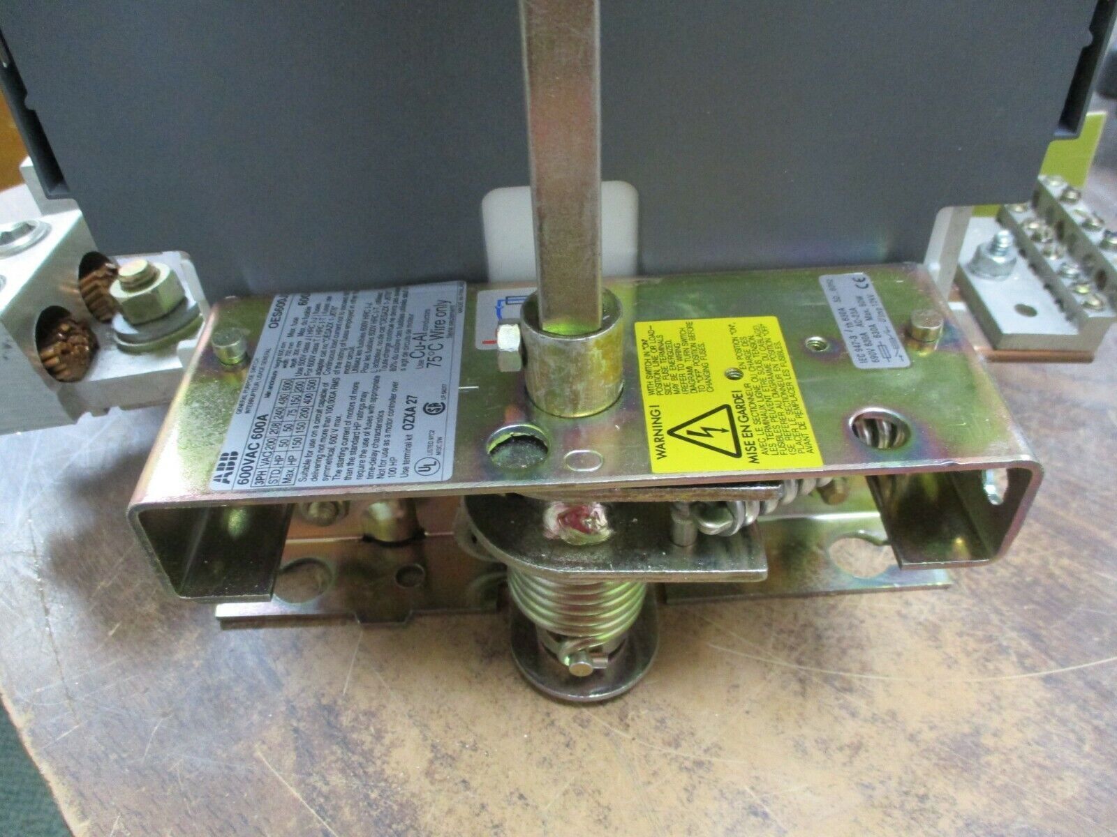 ABB Fusible Disconnect Switch w/ Fuses OES600J3 600A 600V 3P w/ (3) 600A Fuses