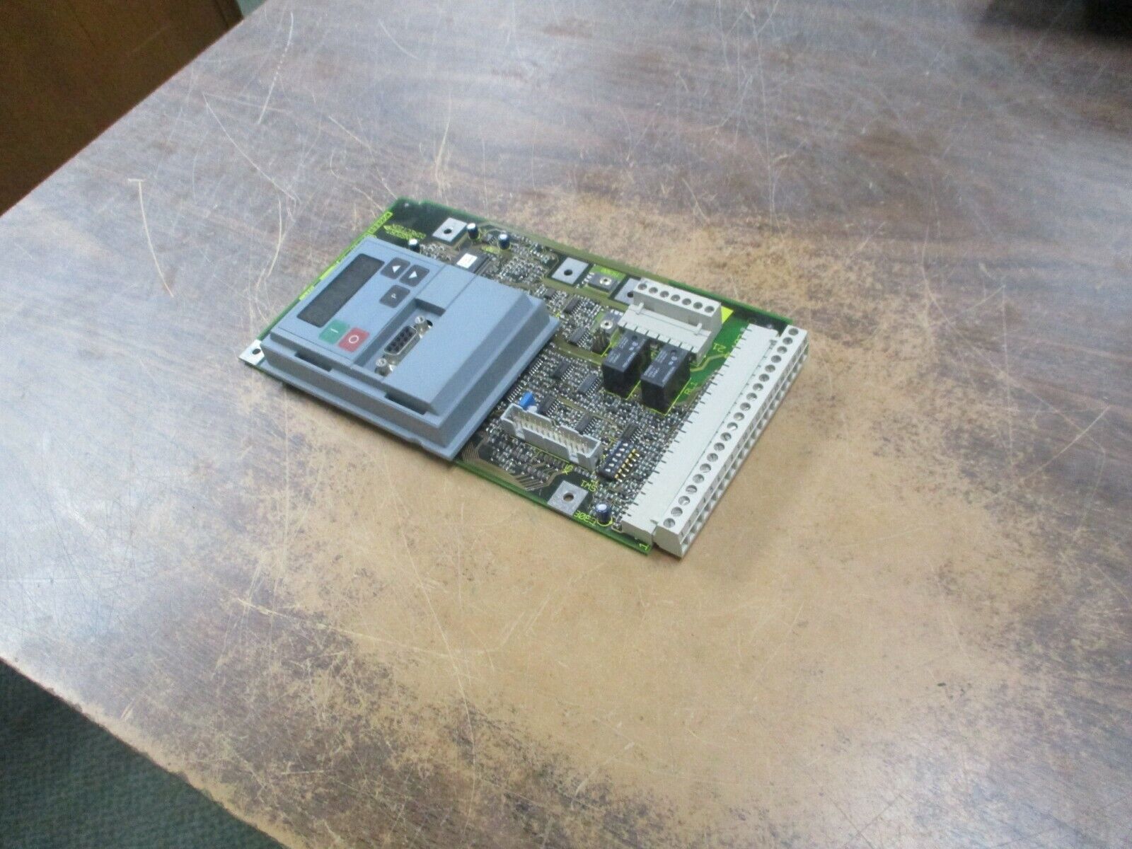 Siemens Operator Interface Control Board G85139-E1721-A887 Used
