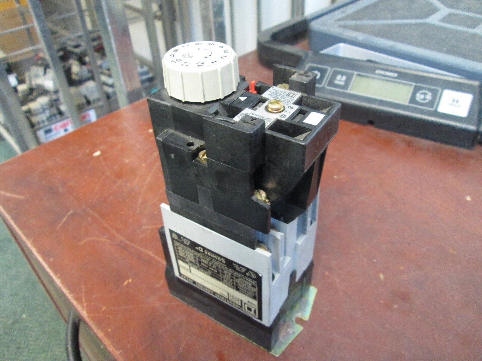 Square D Timing Relay 8501XTE2 Range: 5-180sec 120V Coil Used