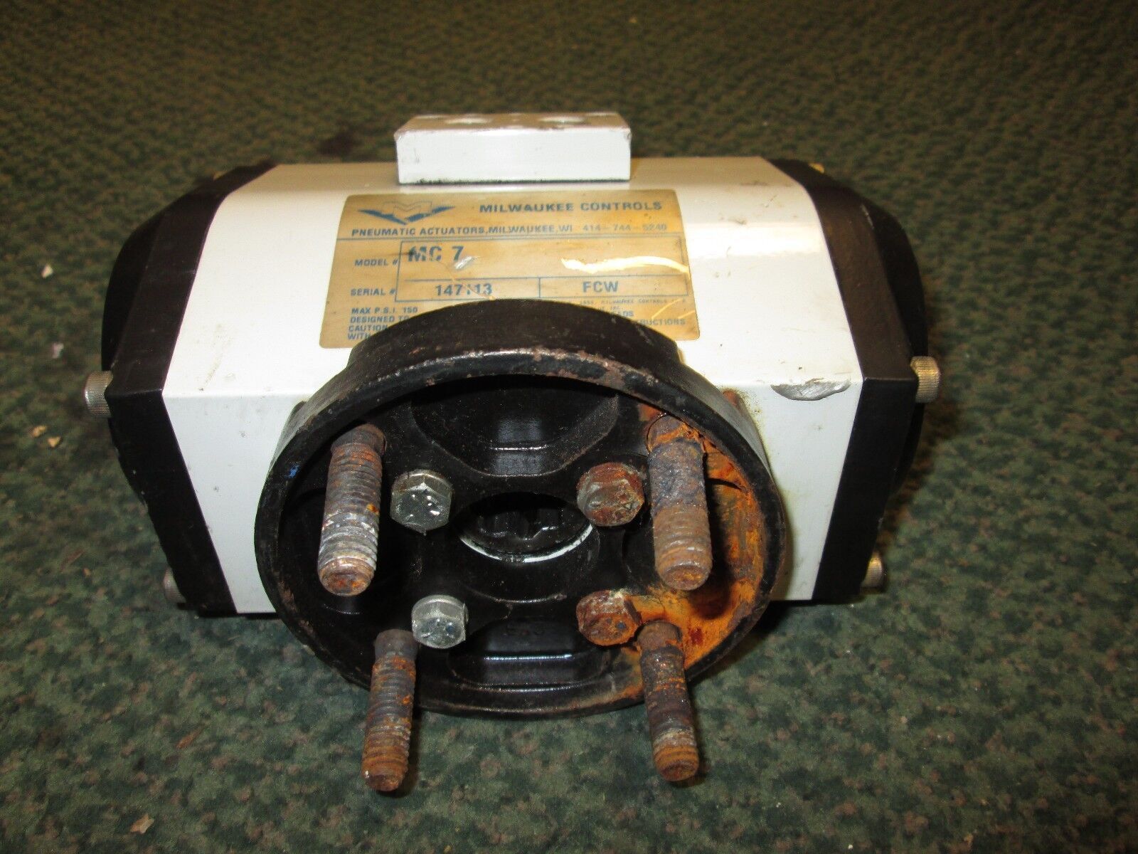 Milwaukee Controls Pneumatic Actuator MC 7 150 PSI Max w/ base Used