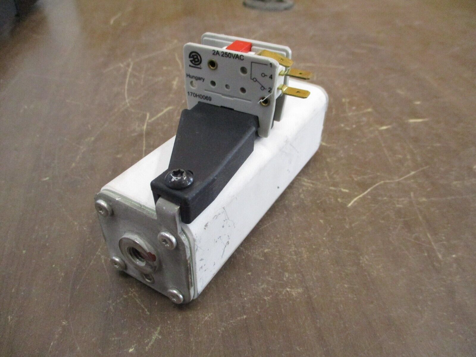 Cooper Bussmann Fuse 170E3581 160A 750V Used