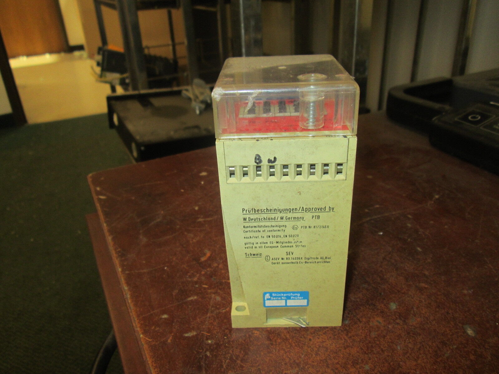 Pepperl + Fuchs Safety Relay WE M/Ex-FSU 110VAC/220VAC Used