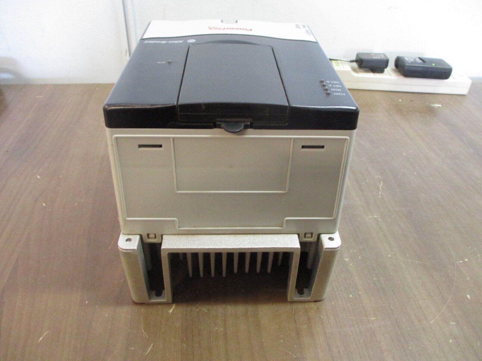 Allen-Bradley PowerFlex 70 AC Drive 20AD5P0A0AYNNNC0 3HP 3Ph *No Keypad* Used