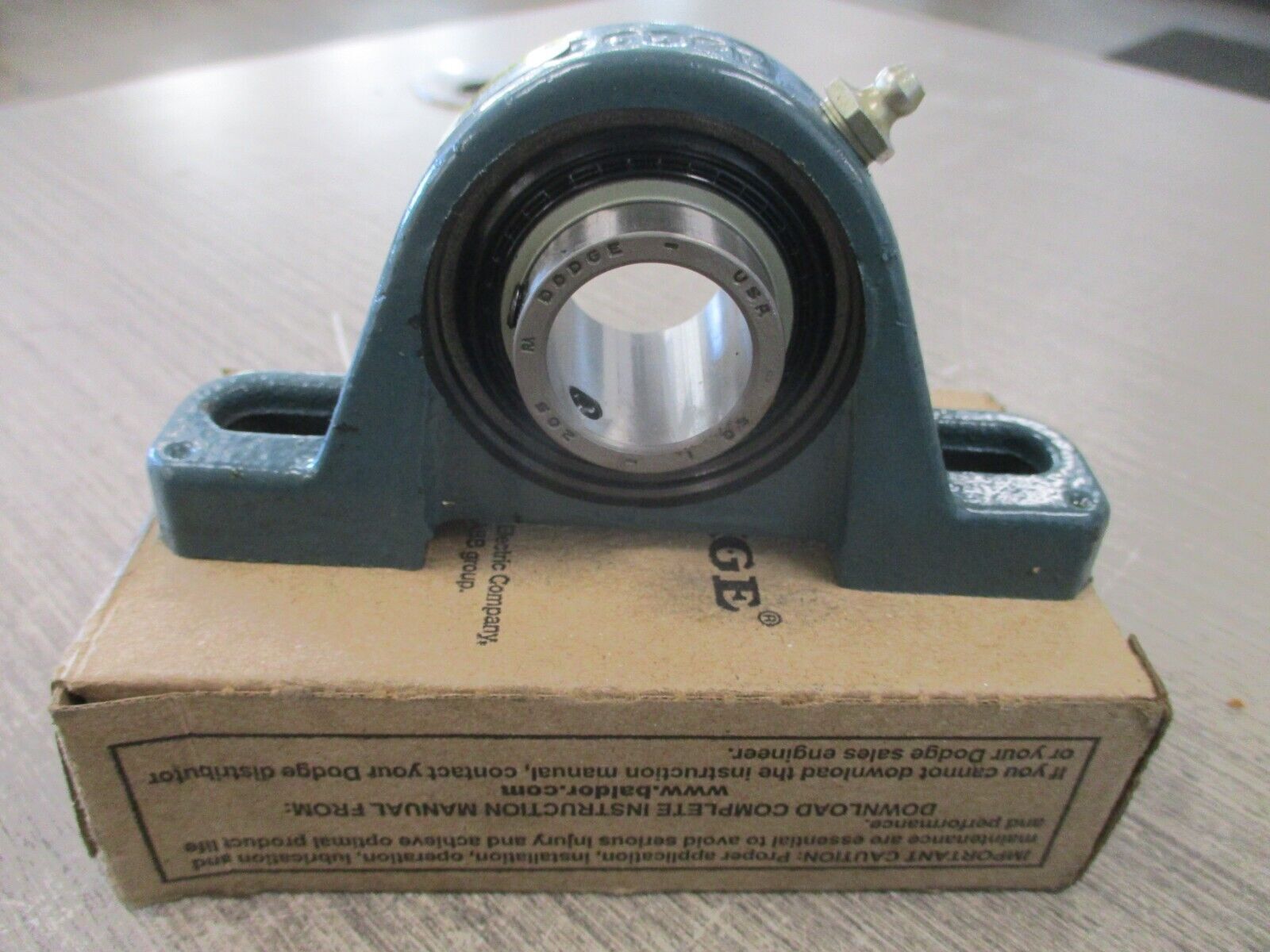 Dodge P2B-SC-100 Pillow Block Bearing 123806 New Surplus