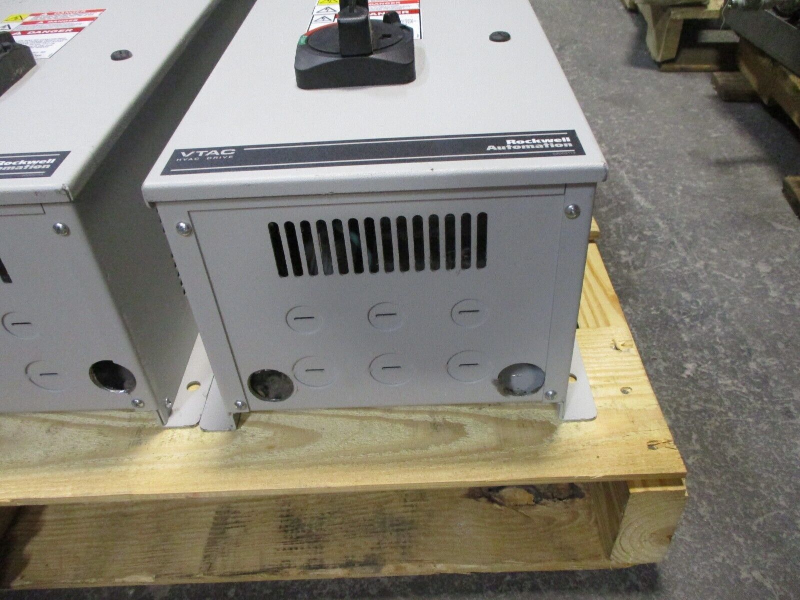 Rockwell Automation VTAC 9 AC Drive w/ Bypass 9VT401-022HTAN 15HP 3Ph w/ Keypad