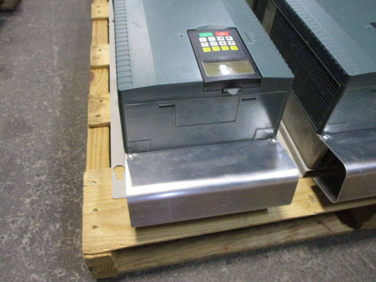 Rockwell Automation VTAC 9 AC Drive w/ Bypass 9VT401-022HTAN 15HP 3Ph w/ Keypad